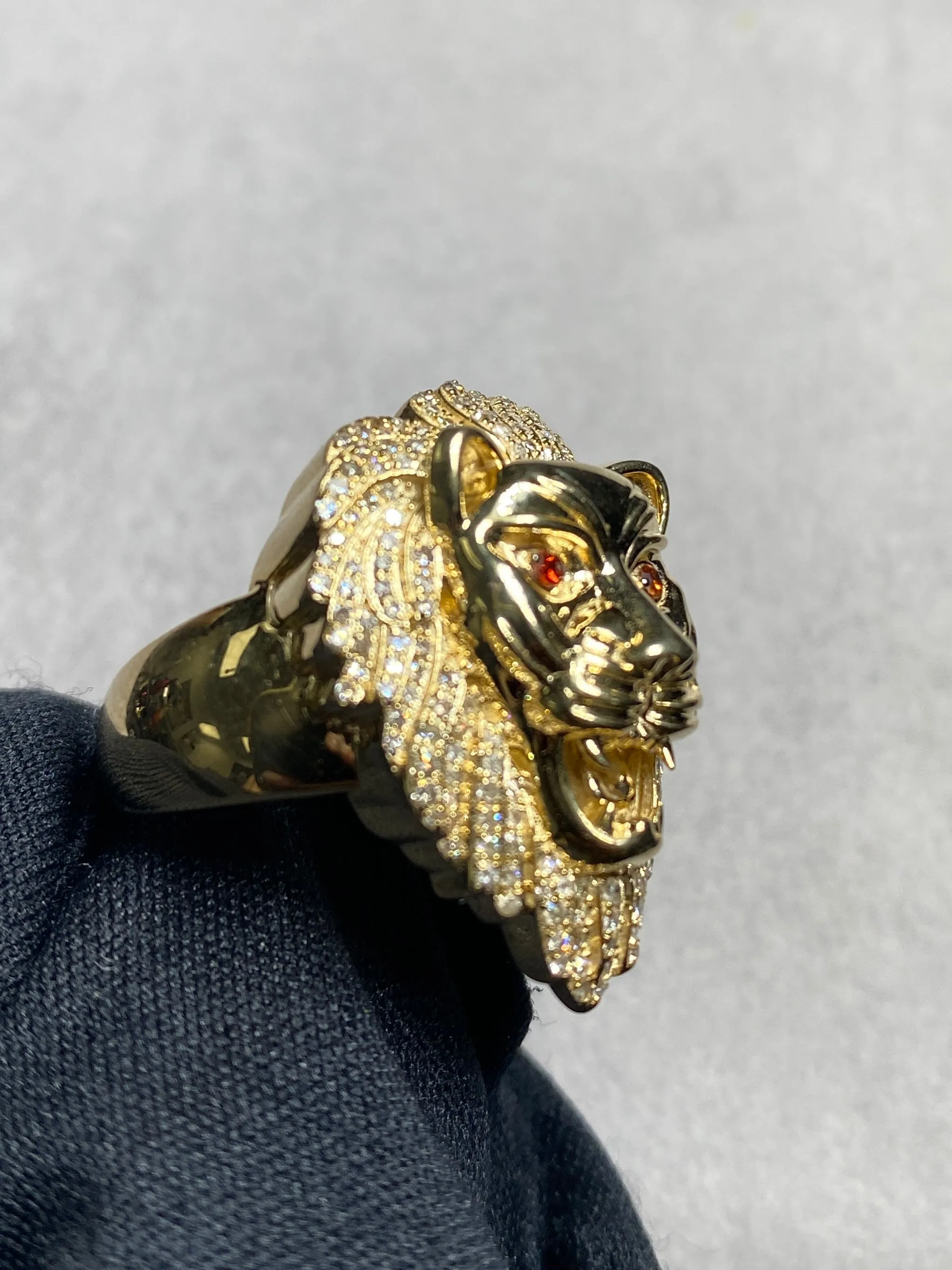 10K Lion Ring