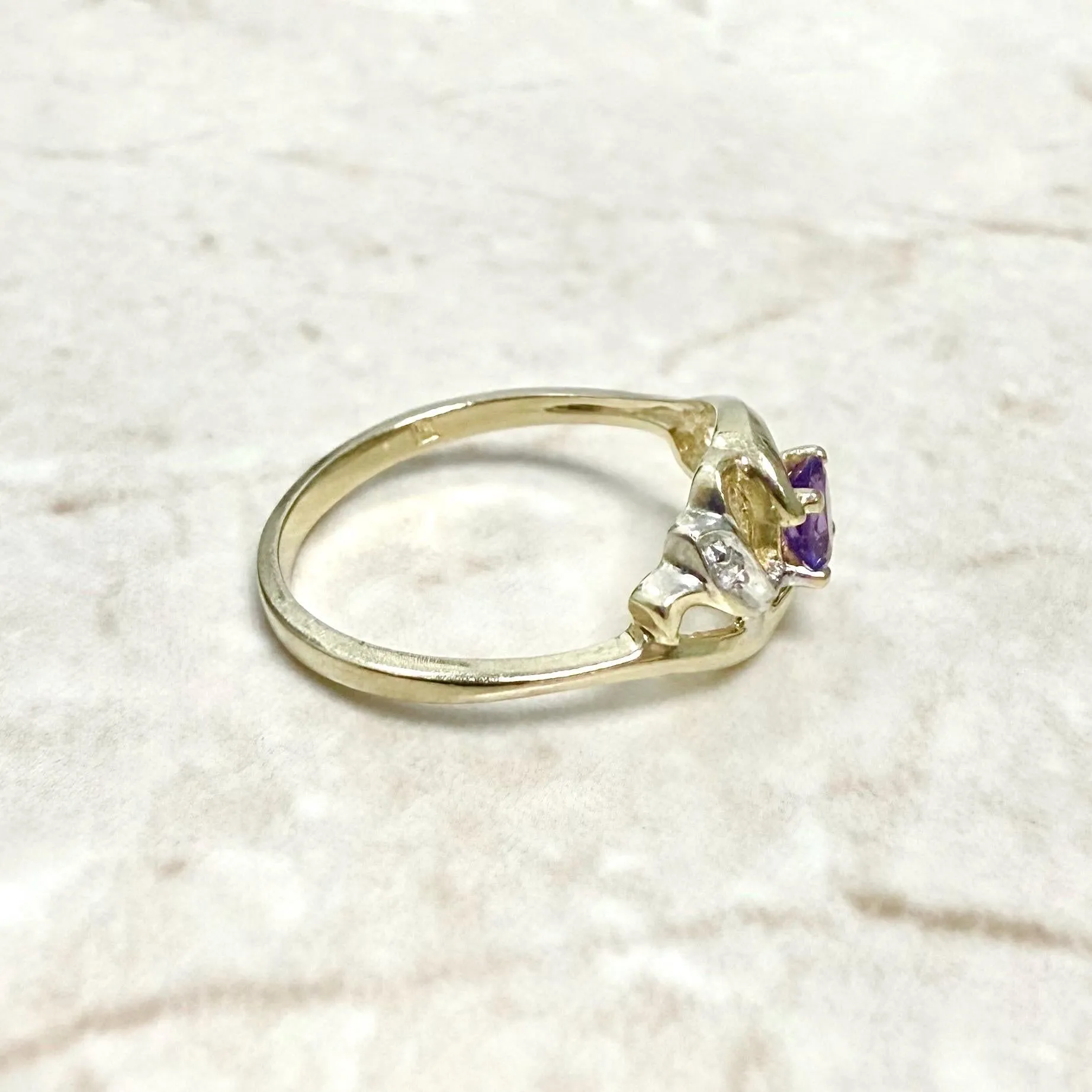 14 Karat Yellow Gold Amethyst Solitaire Ring With Diamond Accent