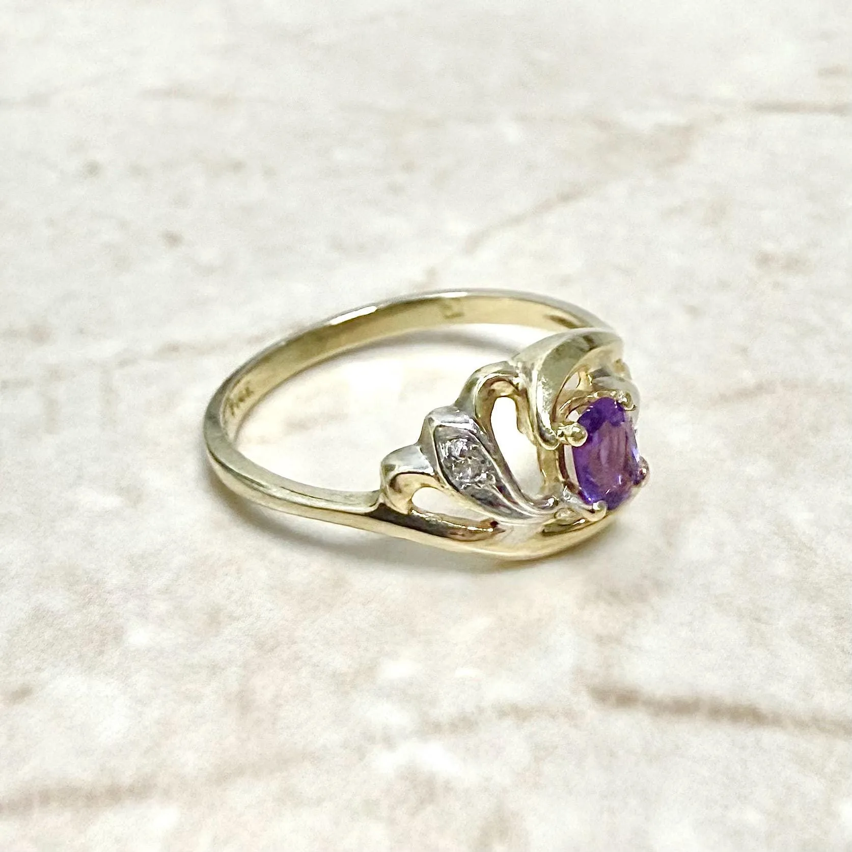 14 Karat Yellow Gold Amethyst Solitaire Ring With Diamond Accent