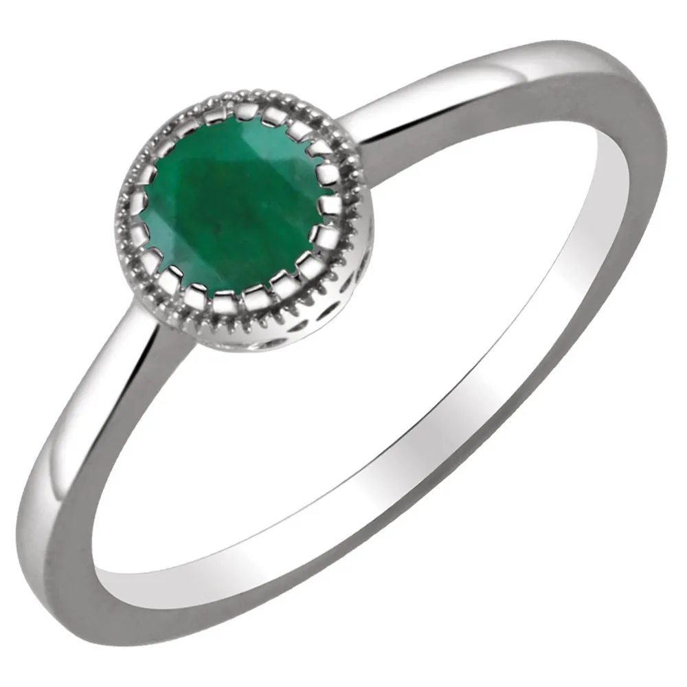 14k White Gold Emerald "May" Birthstone Ring, Size 7