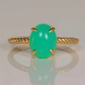 14K Yellow Gold Oval Cabachon Chrysoprase Ring 2.47 Carats