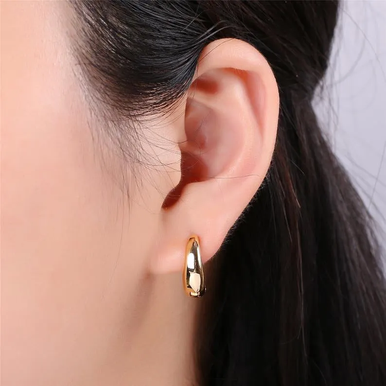 18K GOLD DOME HUGGIE HOOPS