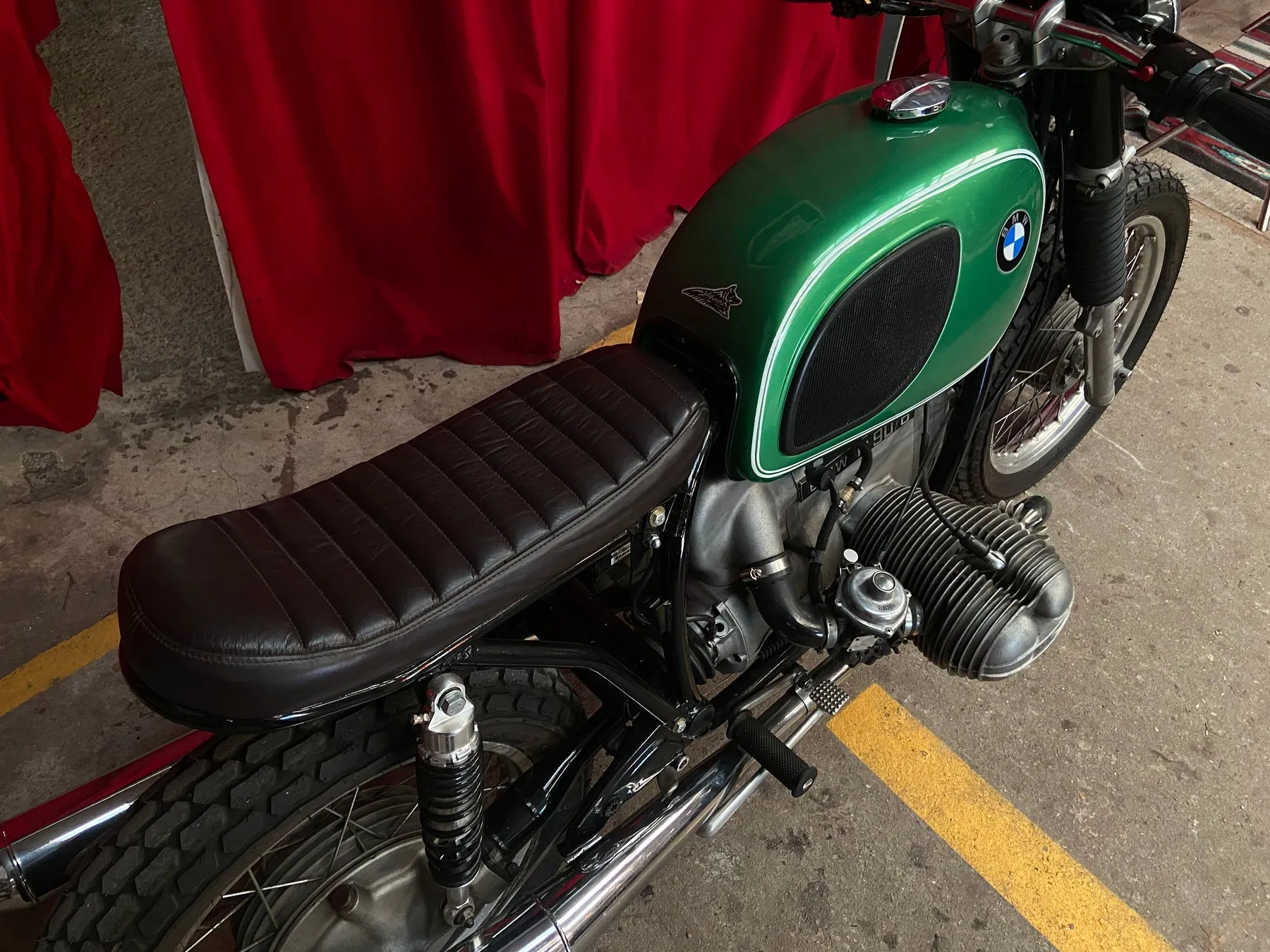 1975 Minz Green Bmw R90/6 | Custom
