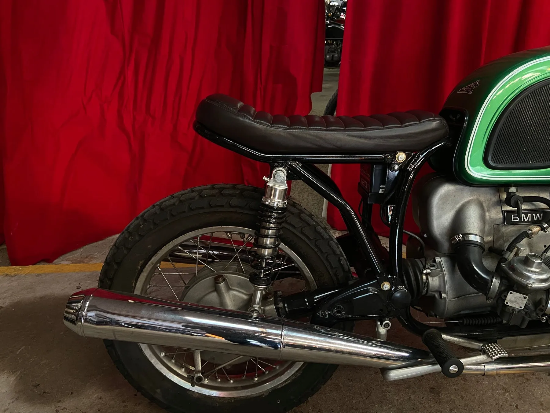 1975 Minz Green Bmw R90/6 | Custom