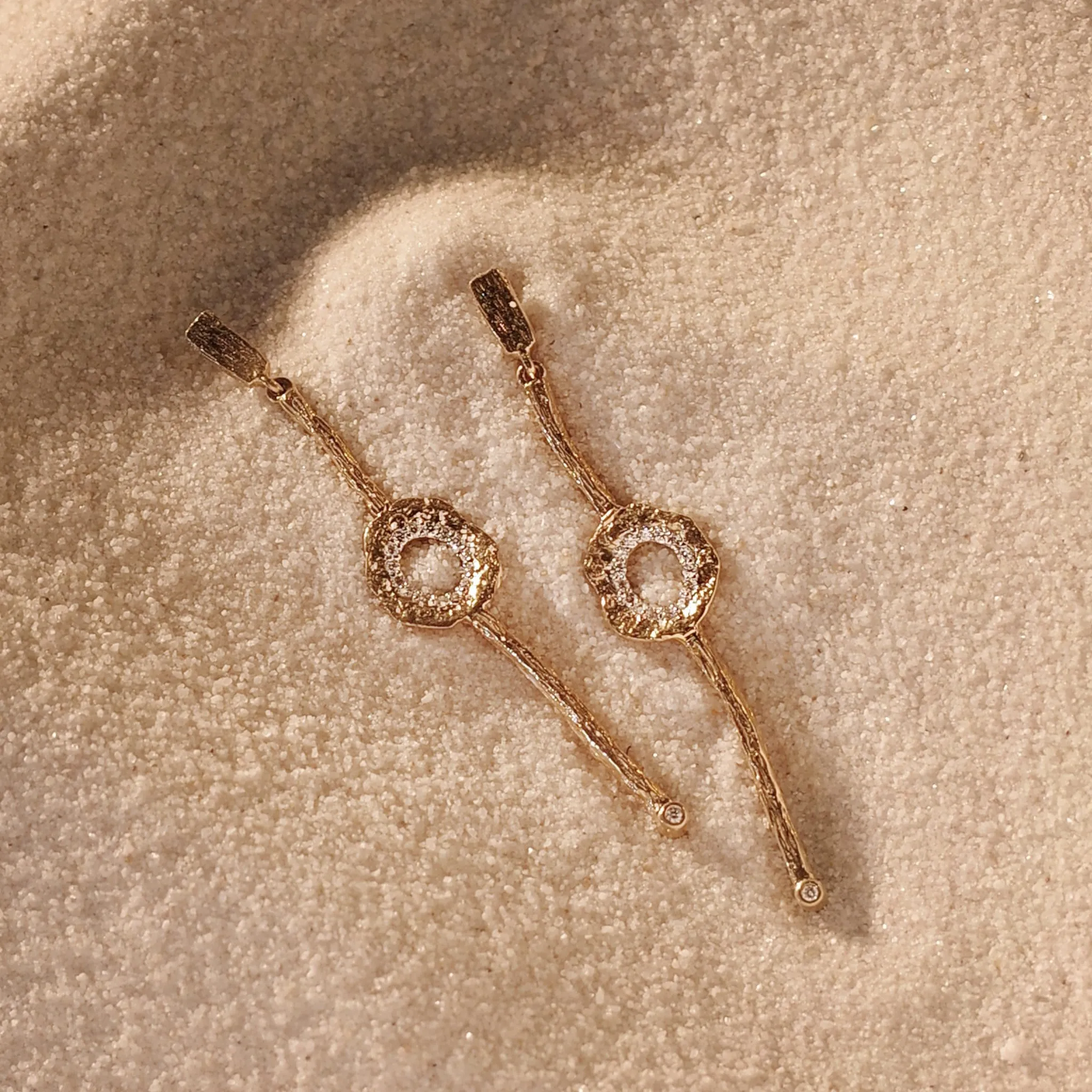 20K Open Serenity Diamond Drop Earrings