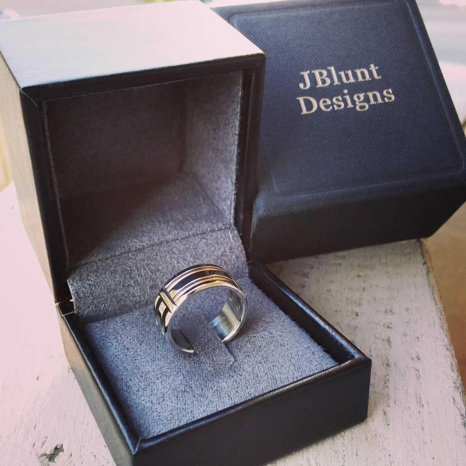 8mm handmade stainless steel 3 piece design (not casted)