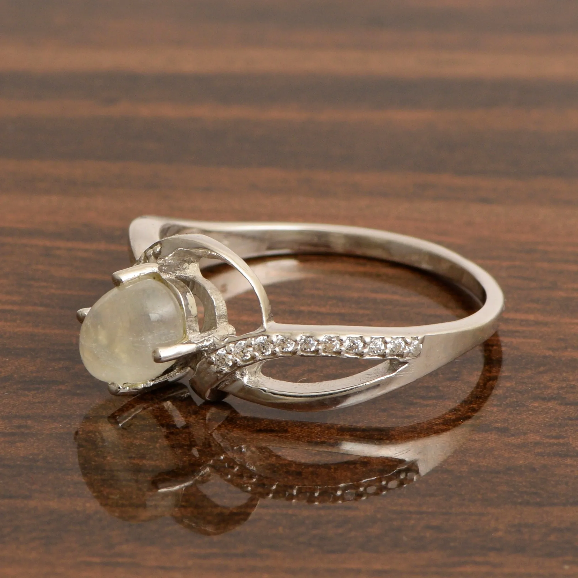 925 Sterling Silver Oval 7X5MM Moonstone Birthstone Rings