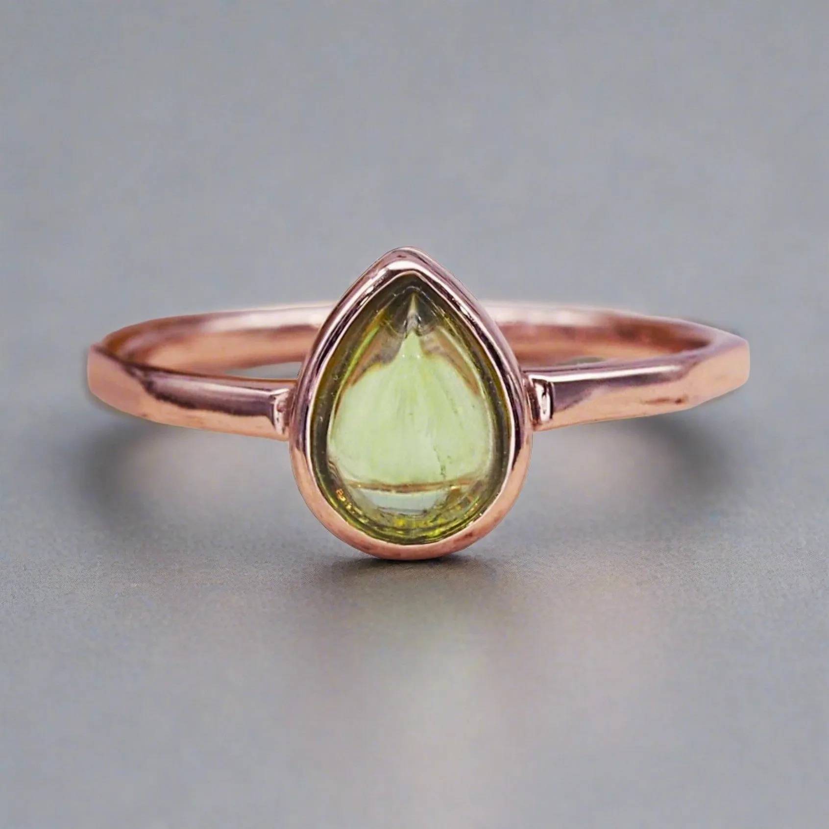 August Birthstone Ring - Peridot