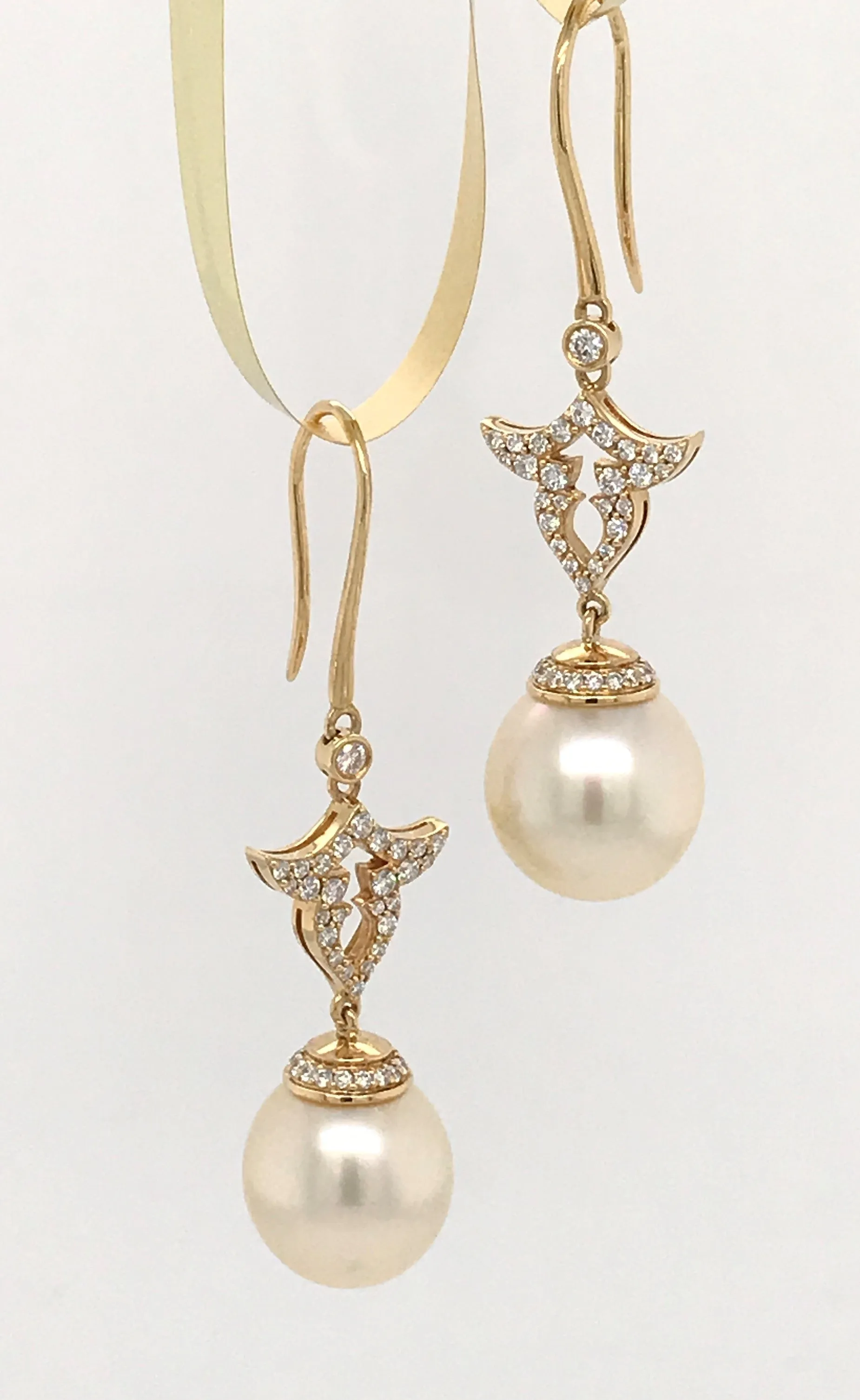 Autore South Sea Cream Pearl Earring