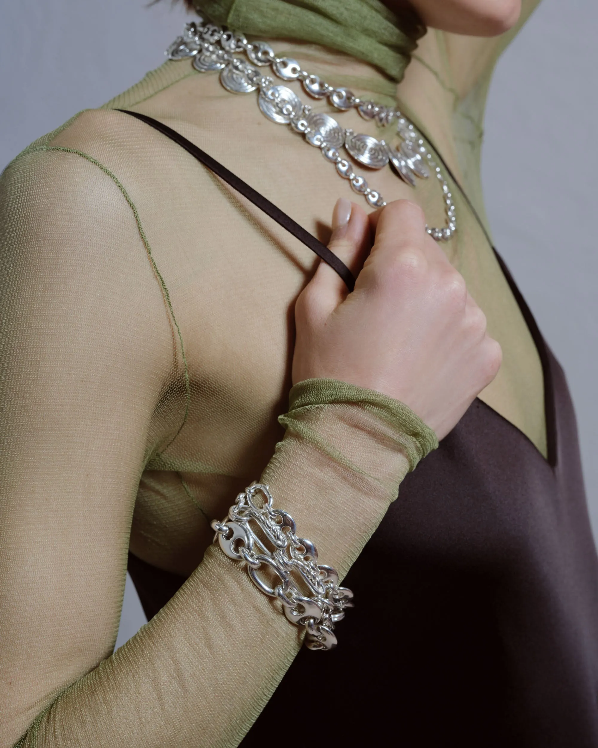 Bedrock Medium Bracelet - Solid Gold