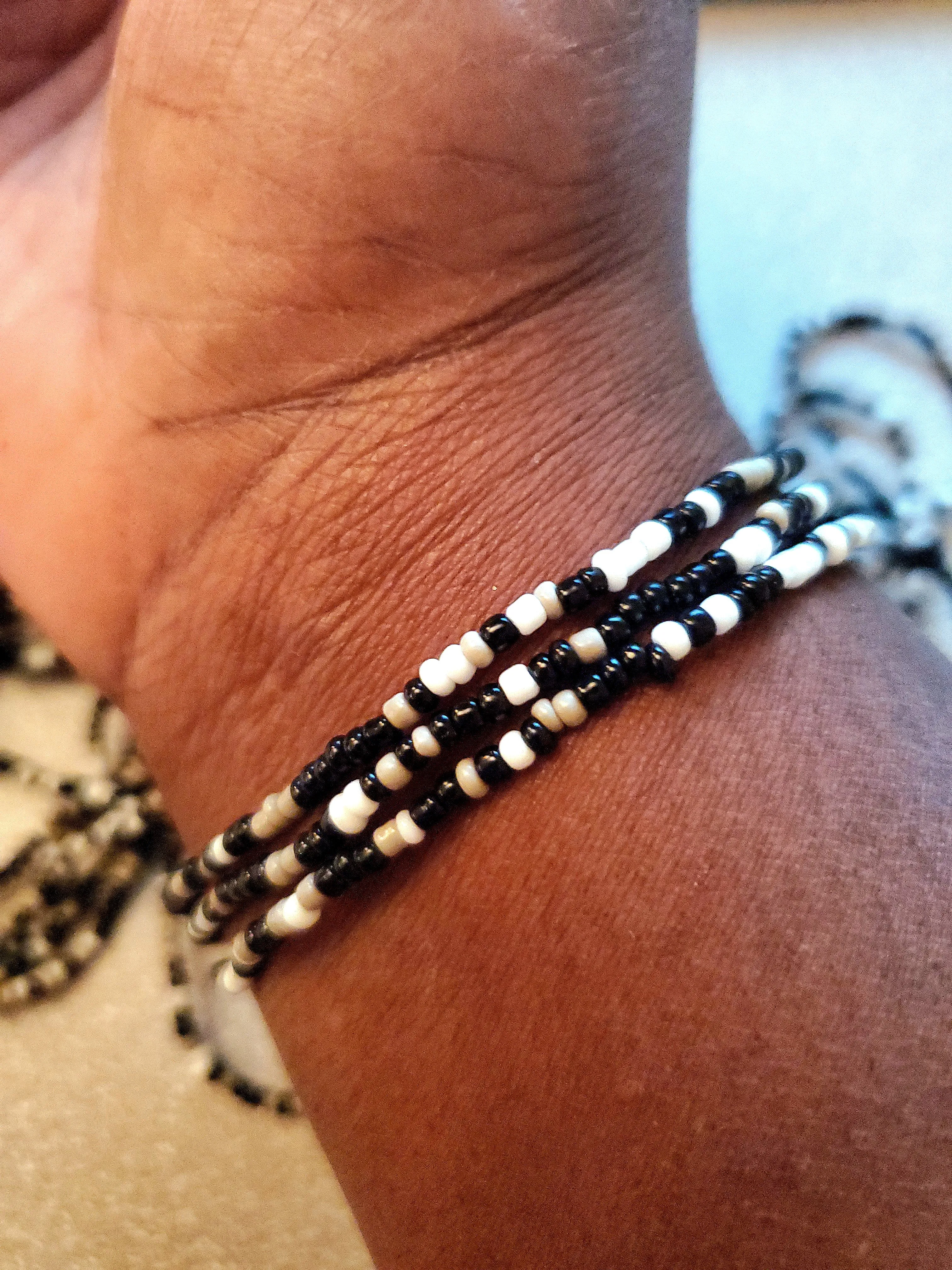 Black-Color Seed Bead Bracelet