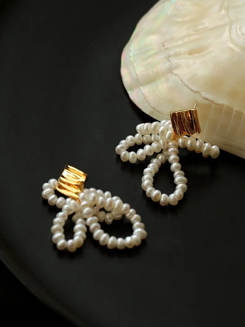 Bow Dance Metal Lava Petite Bow Pearl Earrings