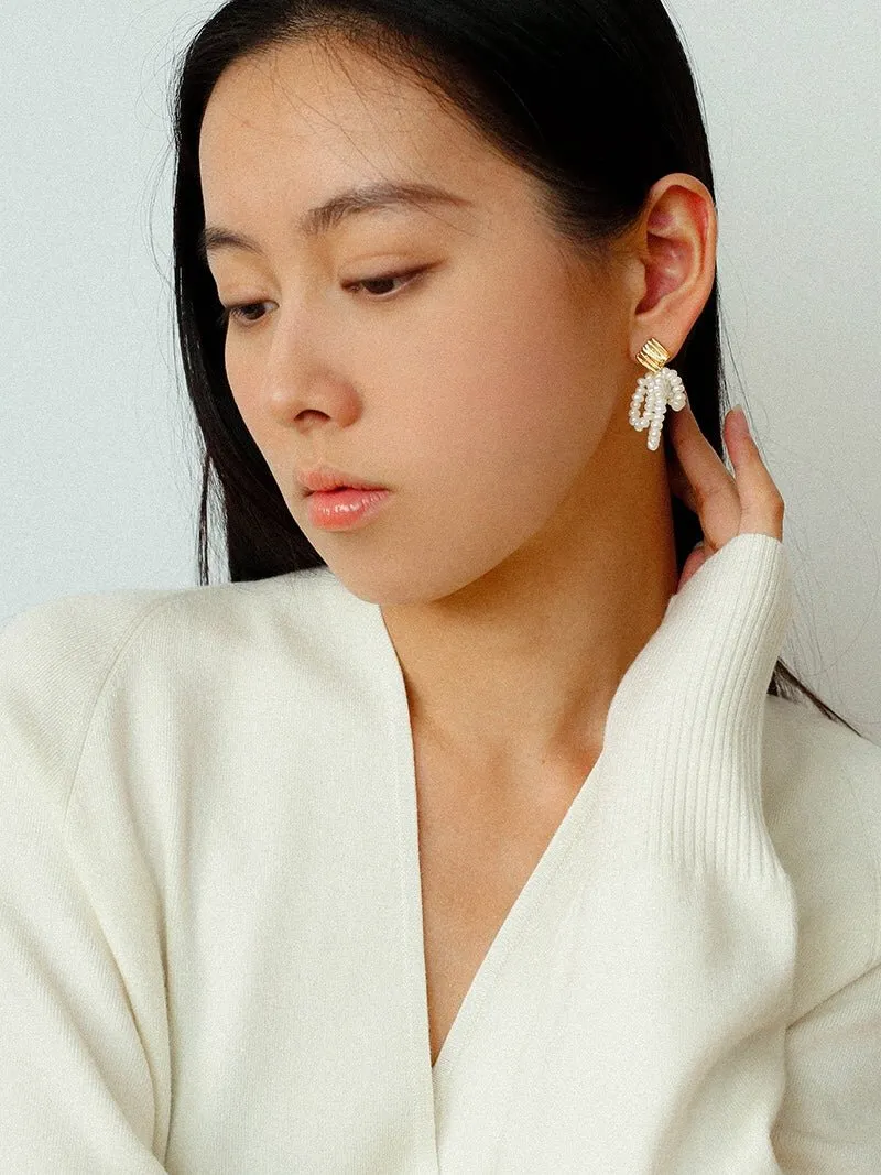 Bow Dance Metal Lava Petite Bow Pearl Earrings