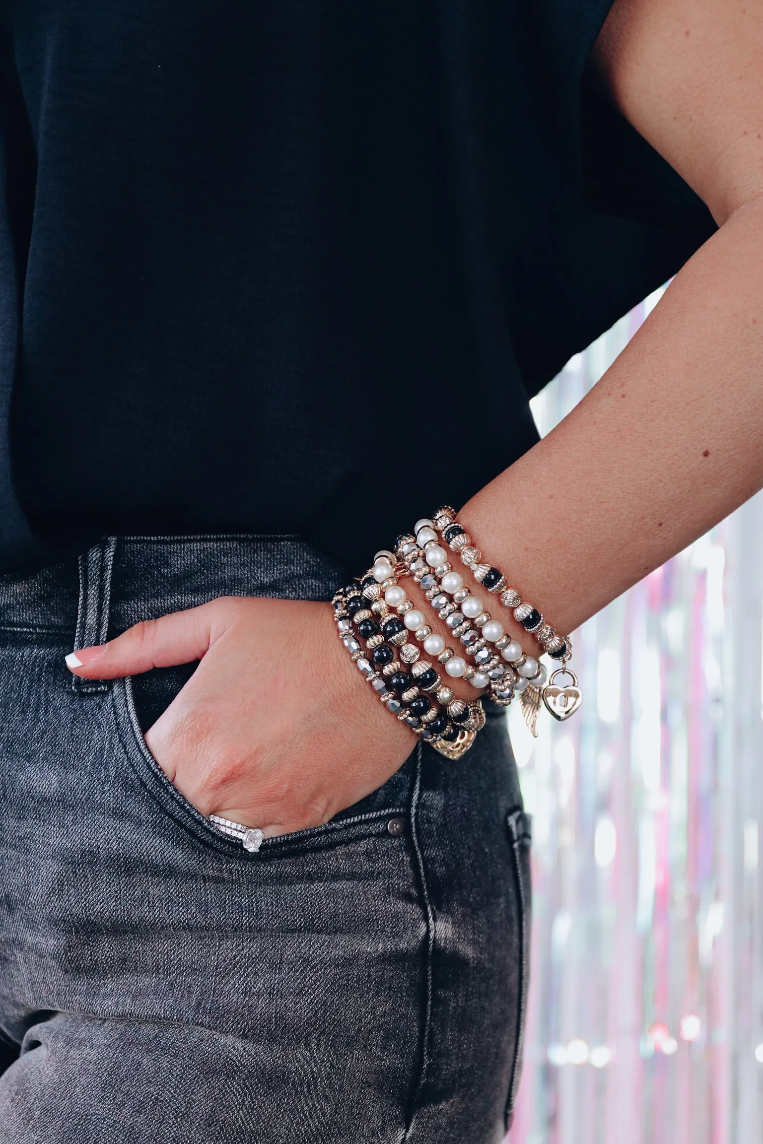 Charming Crystal And Pearl Bracelet Set - Black