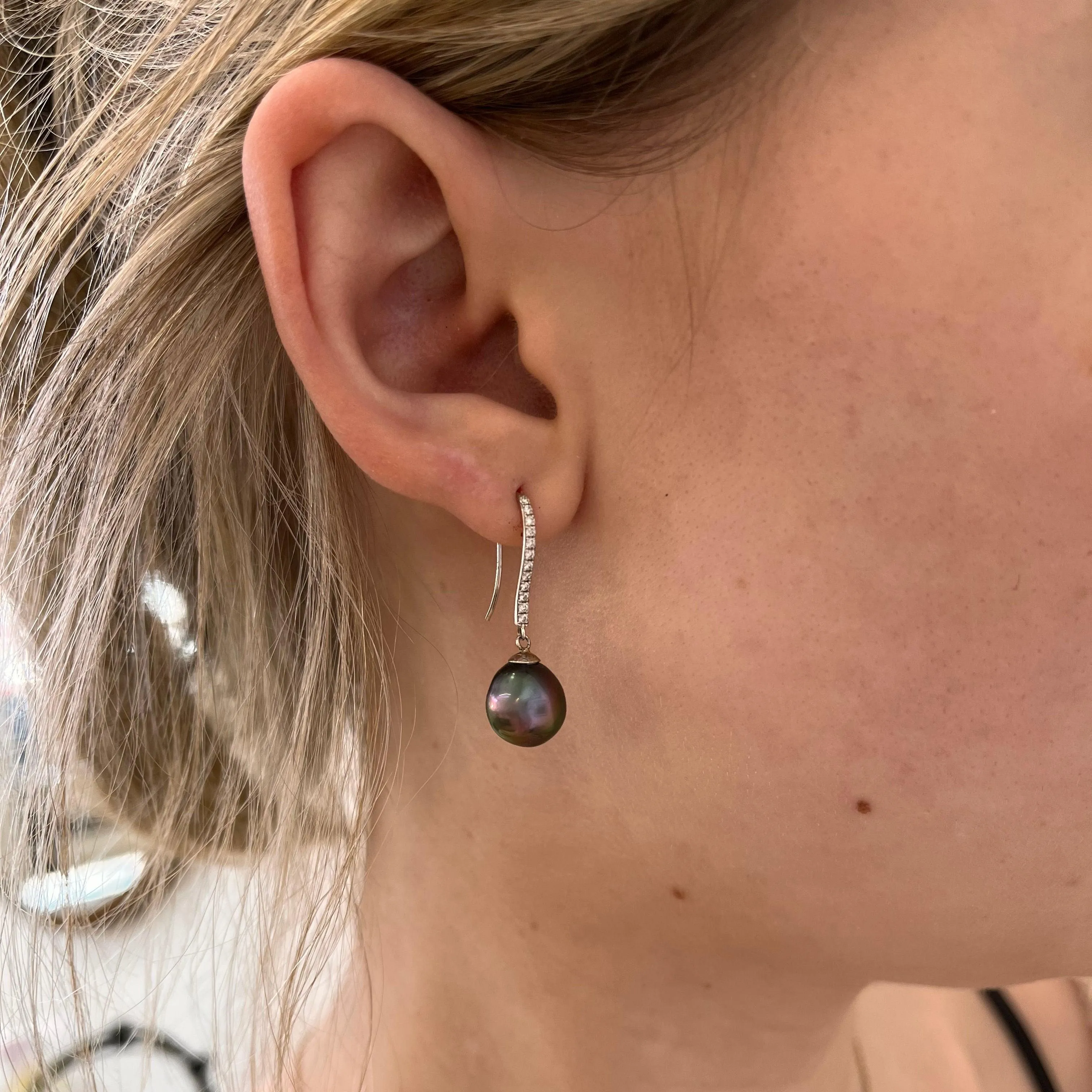 Diamond & Tahitian Pearl Drop