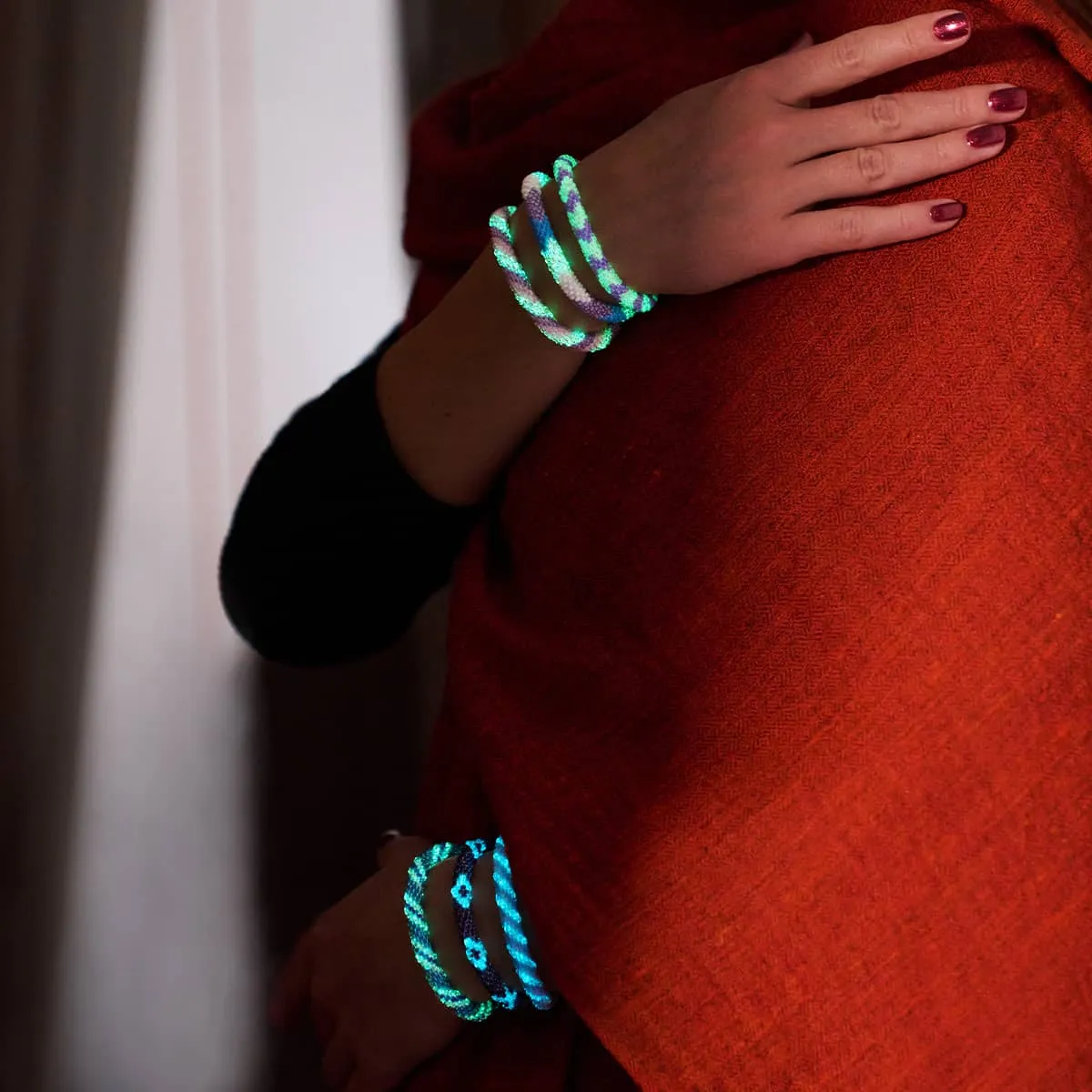 Electric Swamp | Himalayan Glass Bead Bracelet
