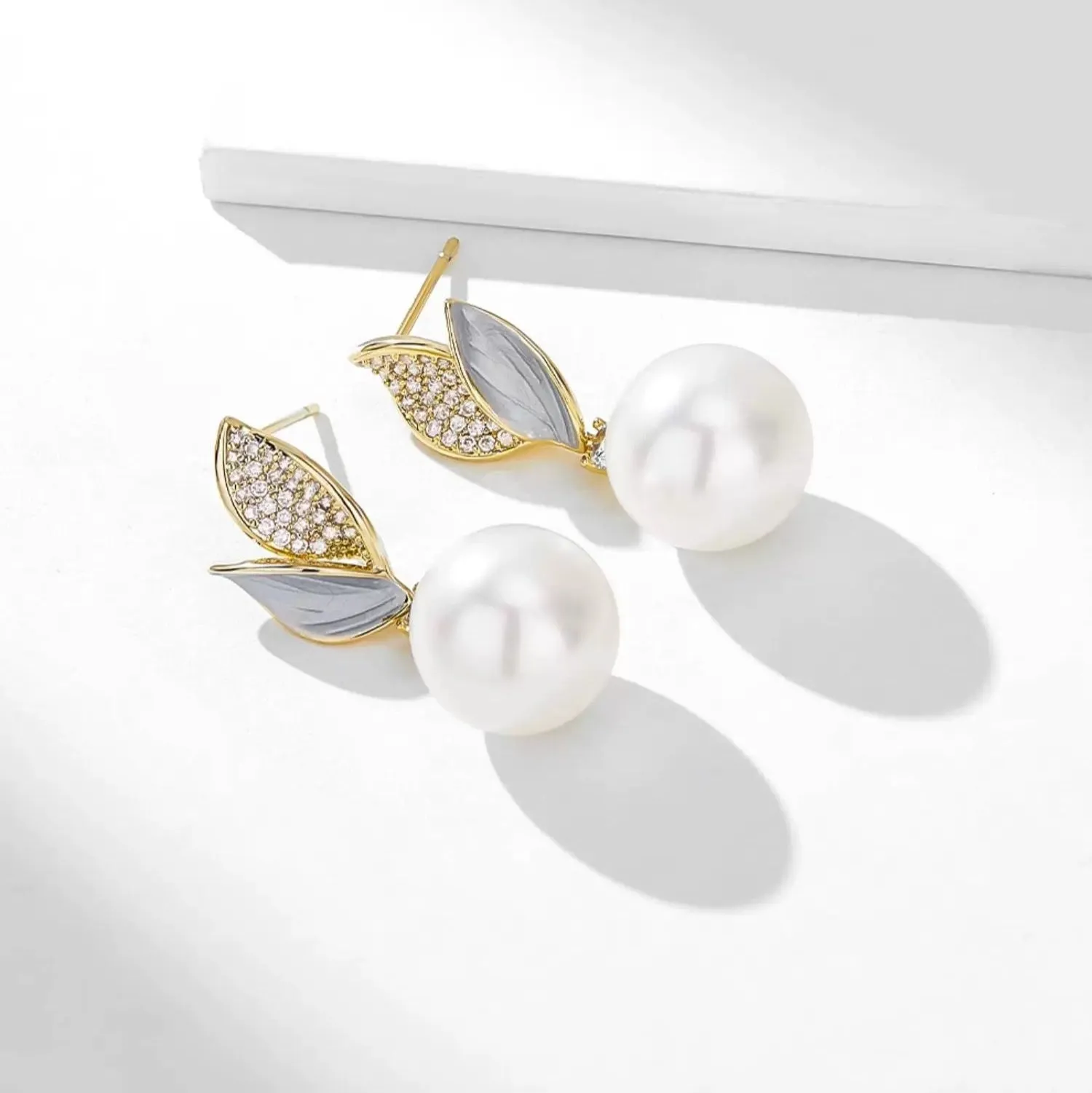 Elegant Zirconia Leaf Drop Pearl Earrings - Wear Natural Beauty