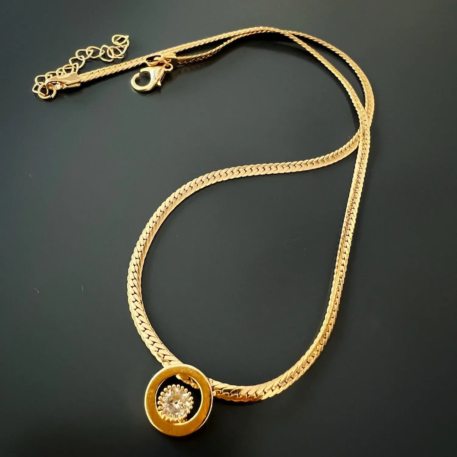 Fashion Diamond And Gold Choker Necklace
