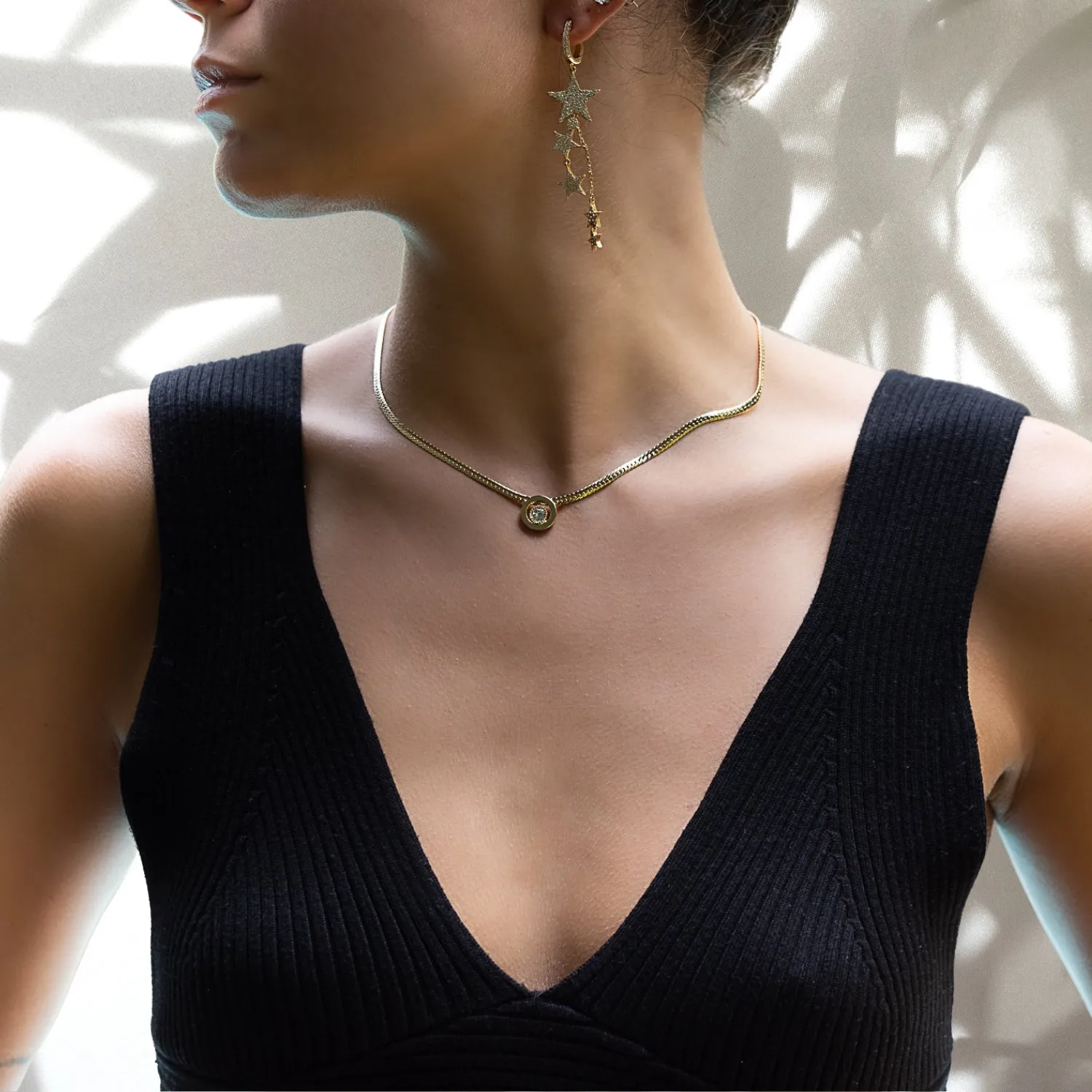 Fashion Diamond And Gold Choker Necklace