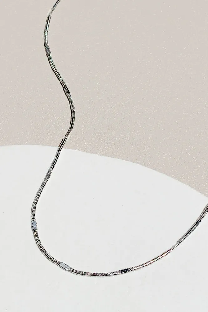 Hammered Snake Chain Necklace (Stainless Steel)