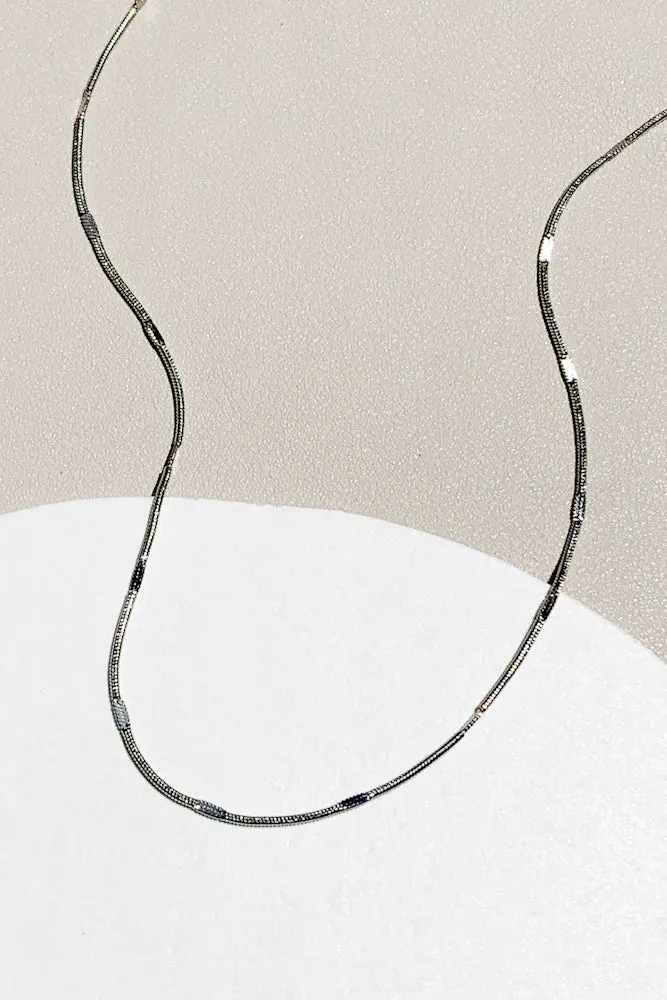 Hammered Snake Chain Necklace (Stainless Steel)