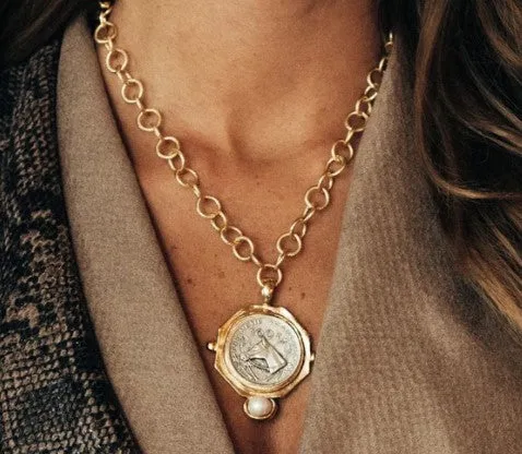 Horse Franc with Freshwater Pearl  Accent