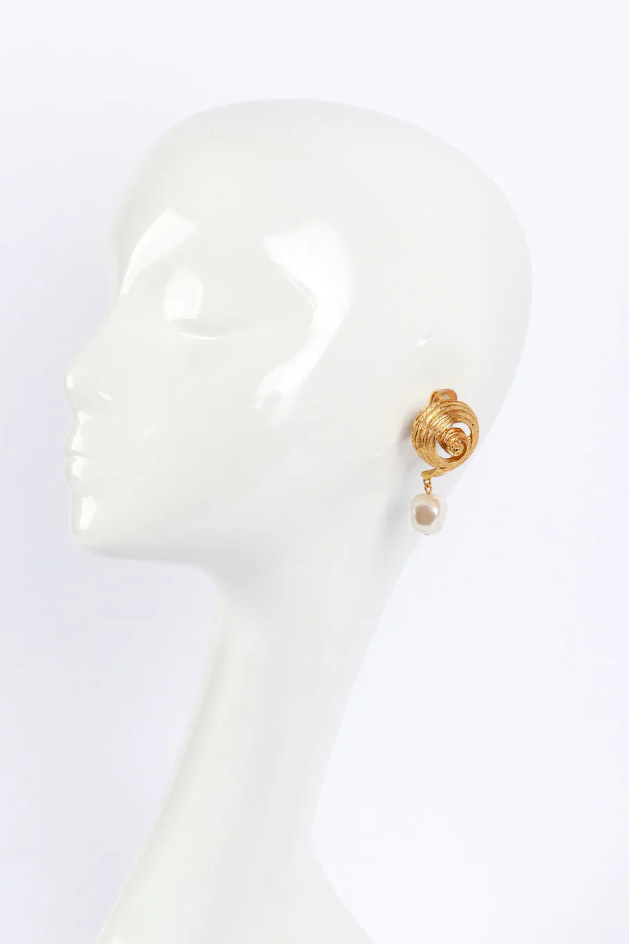 La Mer Baroque Shell Earrings
