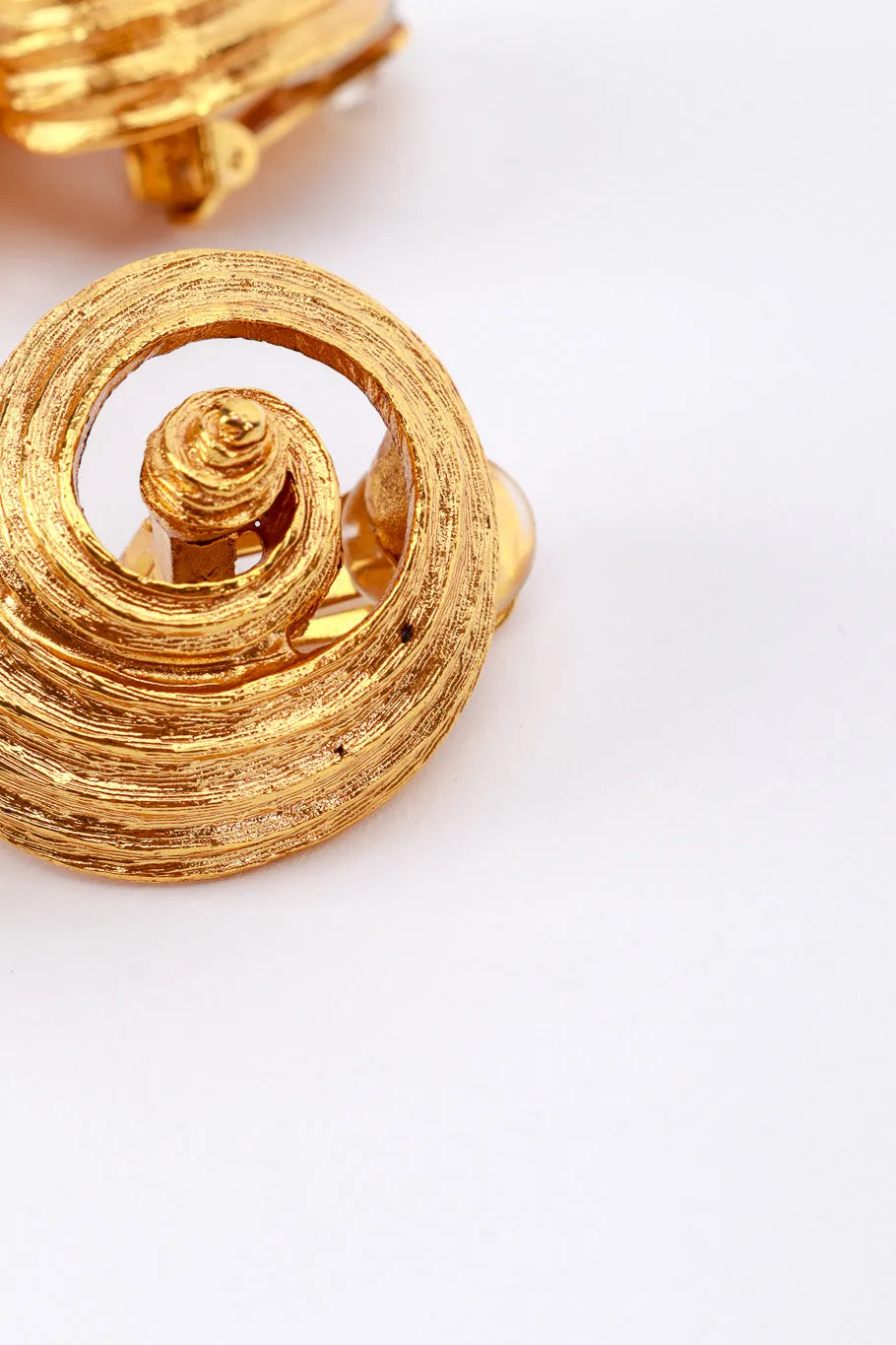 La Mer Baroque Shell Earrings