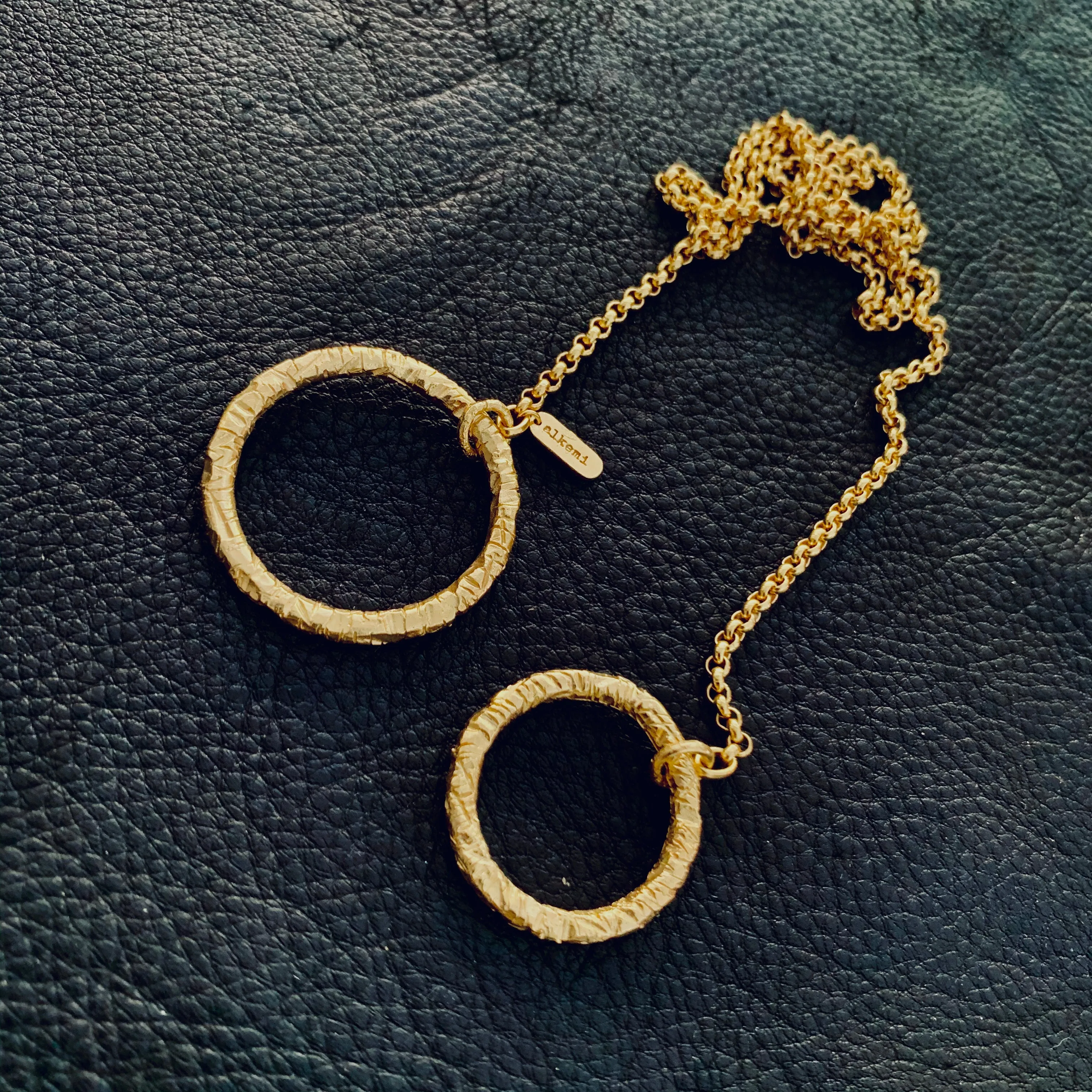Lariat Double ring in 18kt Gold