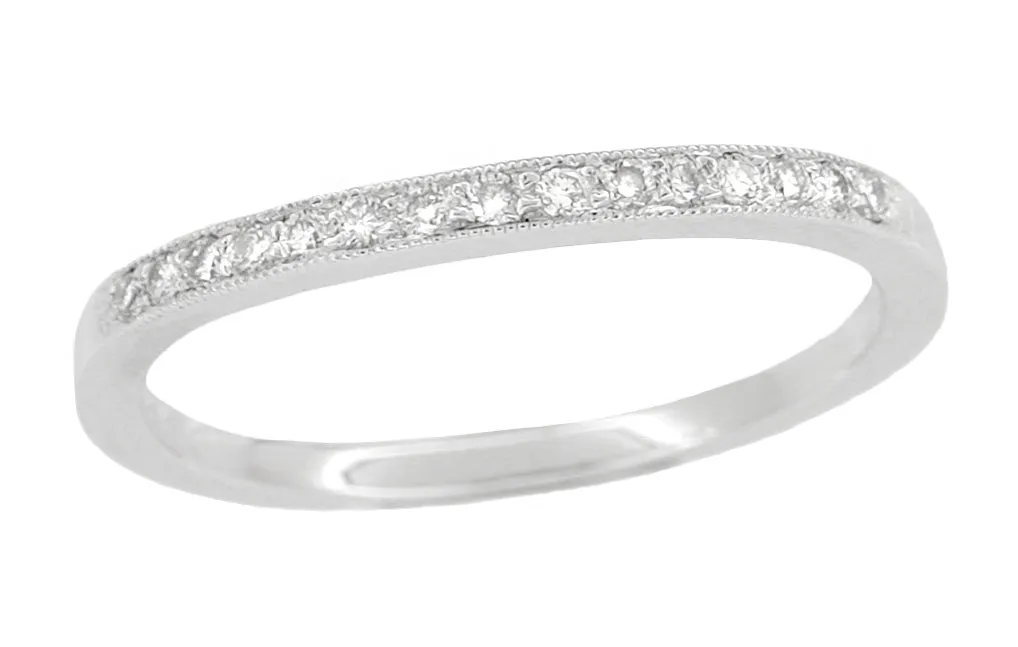 Milgrain Edge Curved Diamond Wedding Band in Platinum