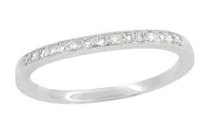 Milgrain Edge Curved Diamond Wedding Band in Platinum