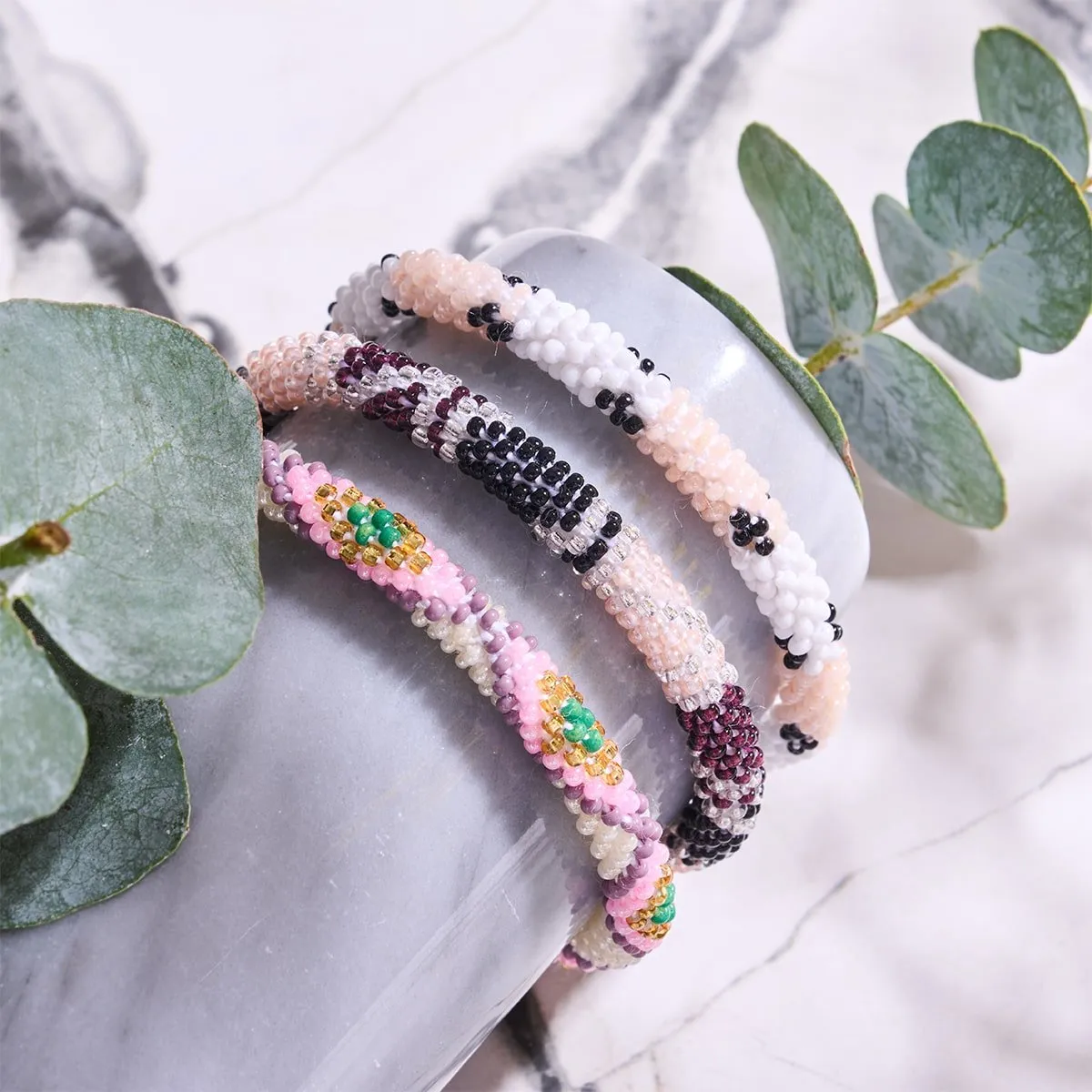 Peach Anemone | Himalayan Glass Bead Bracelet