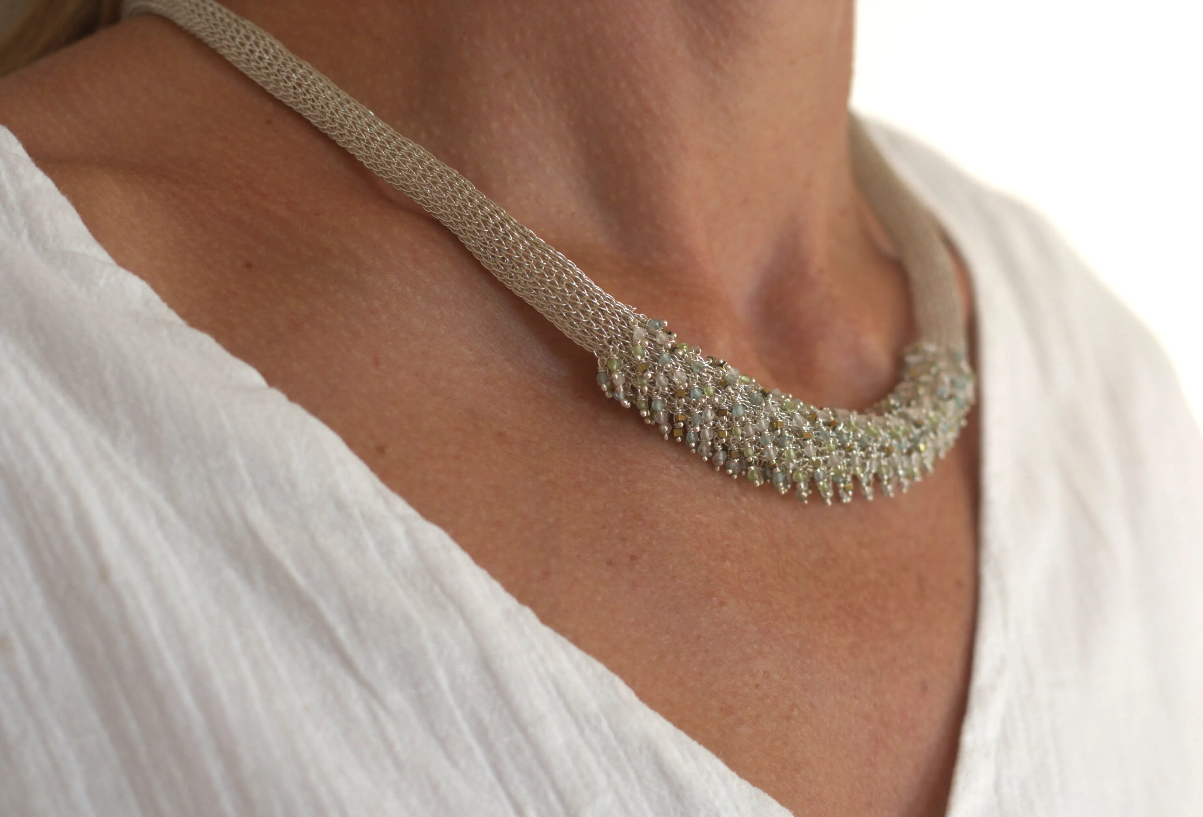 Phylum silver choker necklace with stones