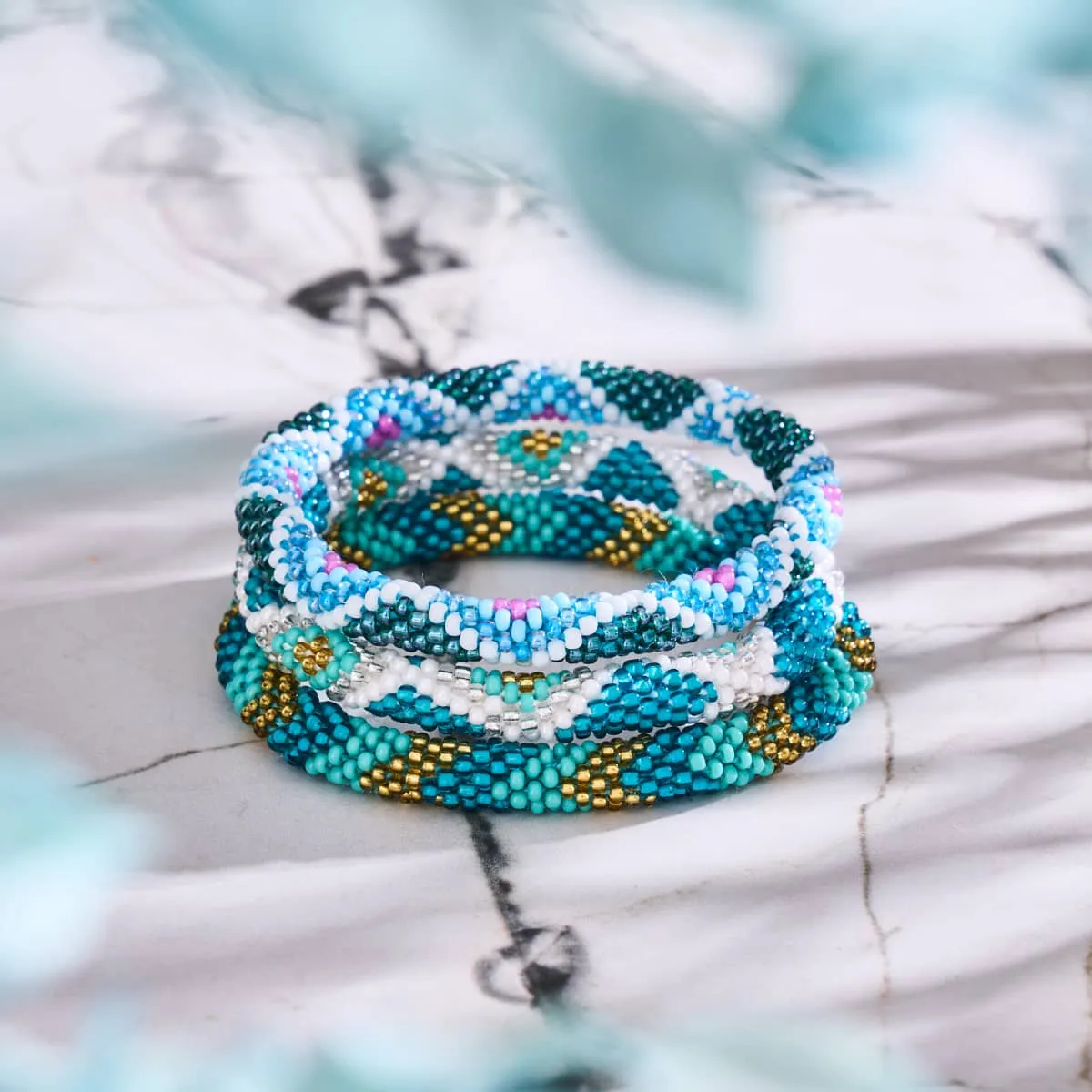 Seafoam Crashing | Himalayan Glass Bead Bracelet