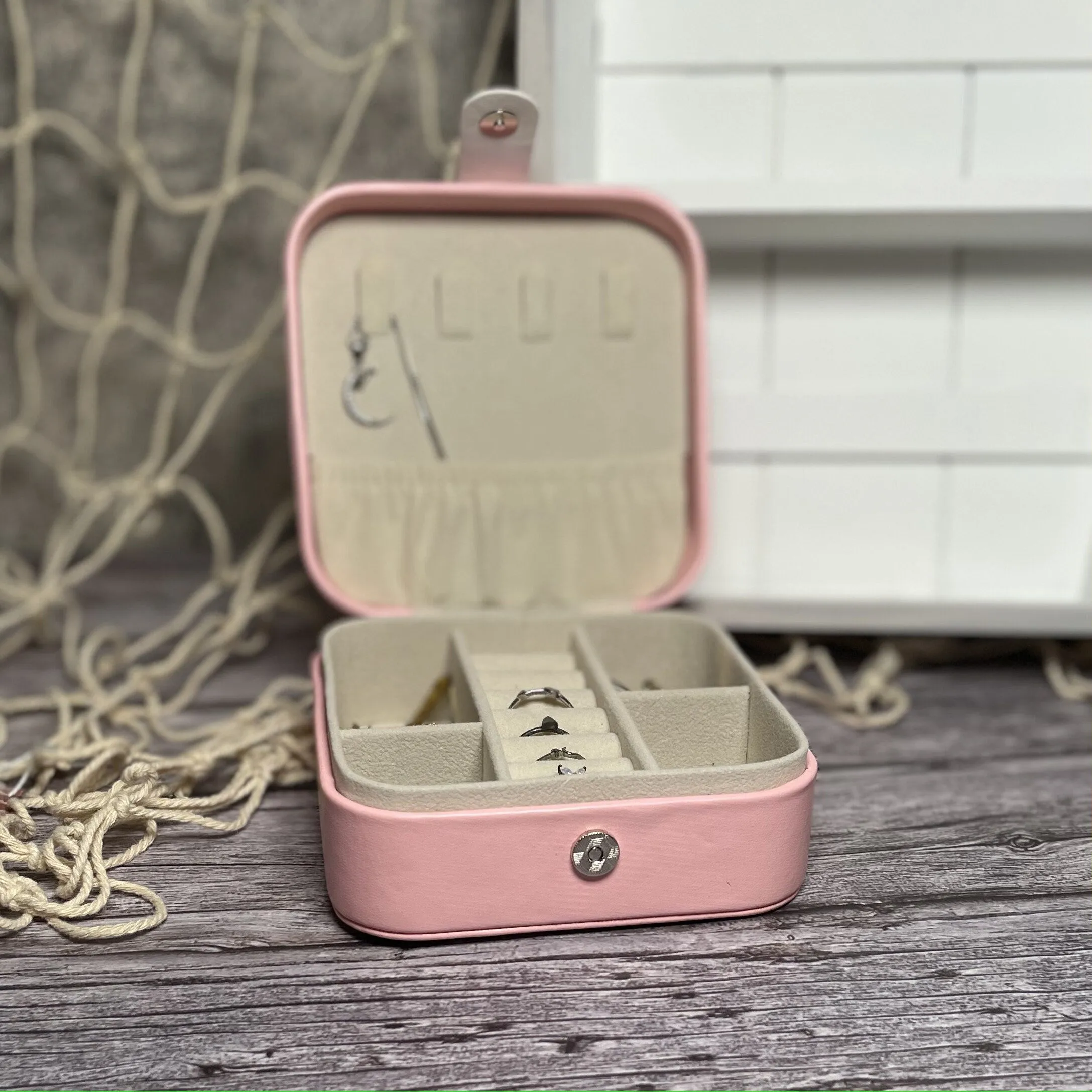 Seashell Custom Jewelry Case