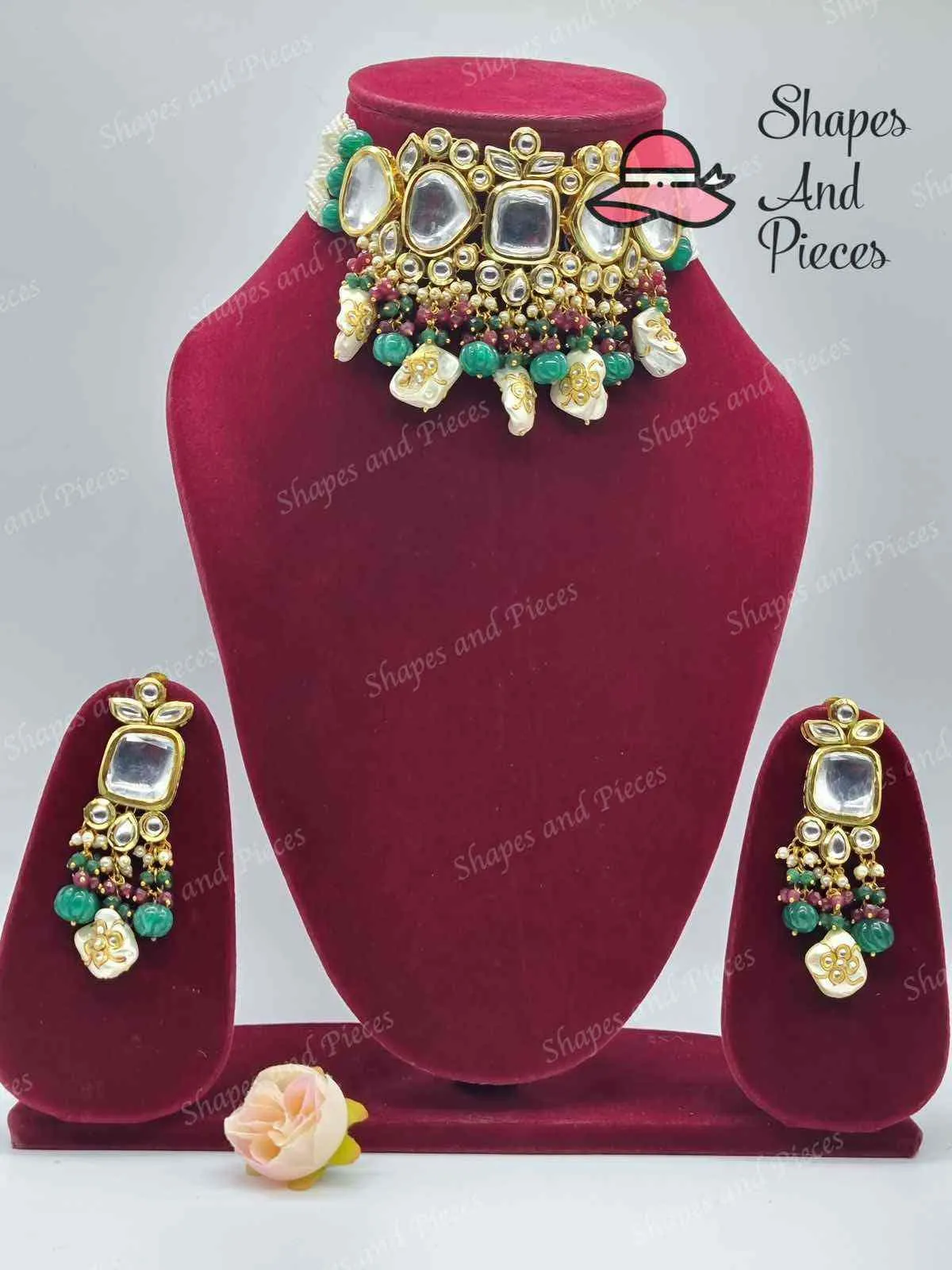 Shisha Cluster Choker Set