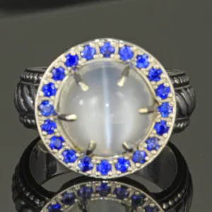 Sterling Silver Catseye Moonstone Ring with Fine Sapphire 6.90 Carats