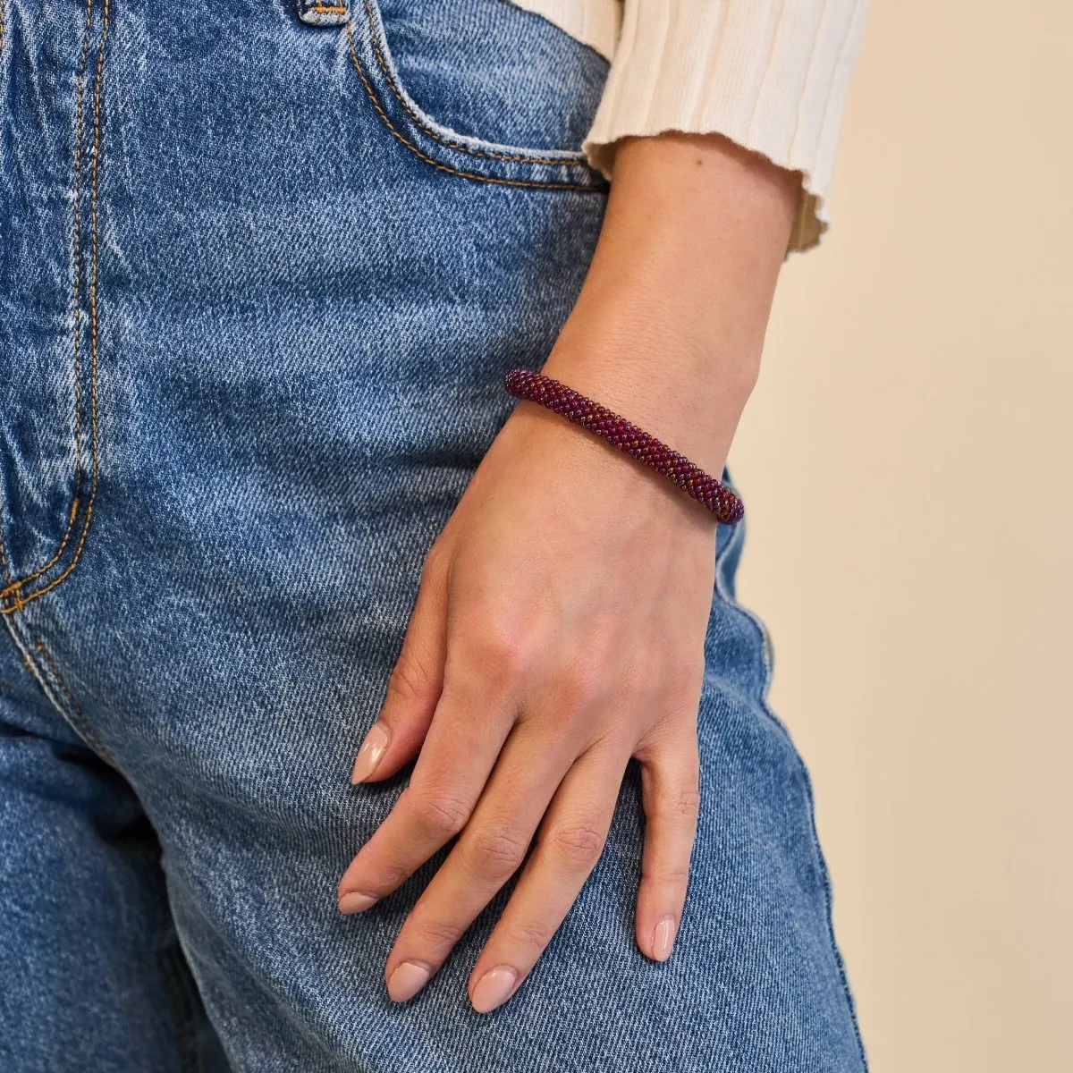 Sweetbriar Bloom | Himalayan Glass Bead Bracelet