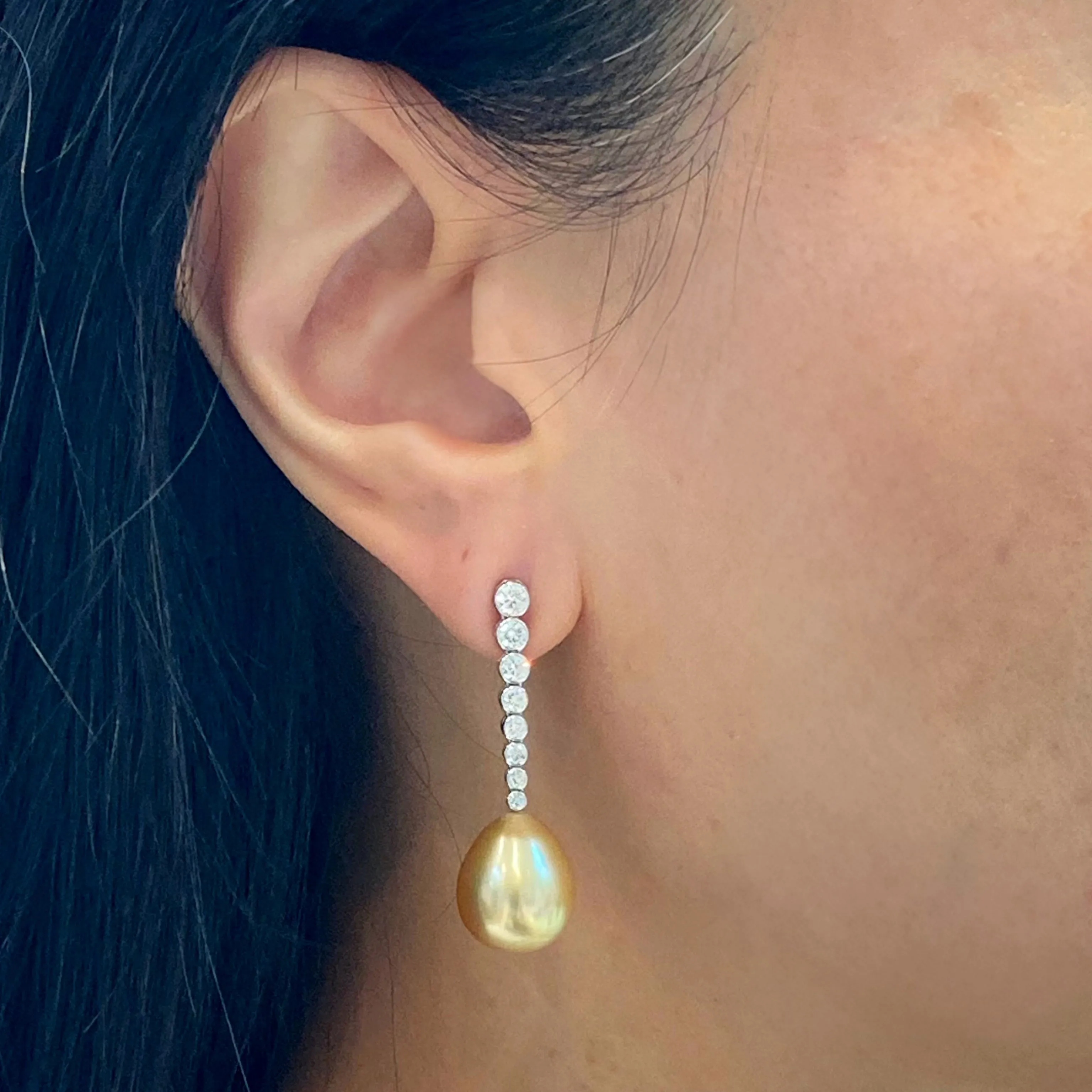 Tahitian Drop Pearl Diamond Earrings