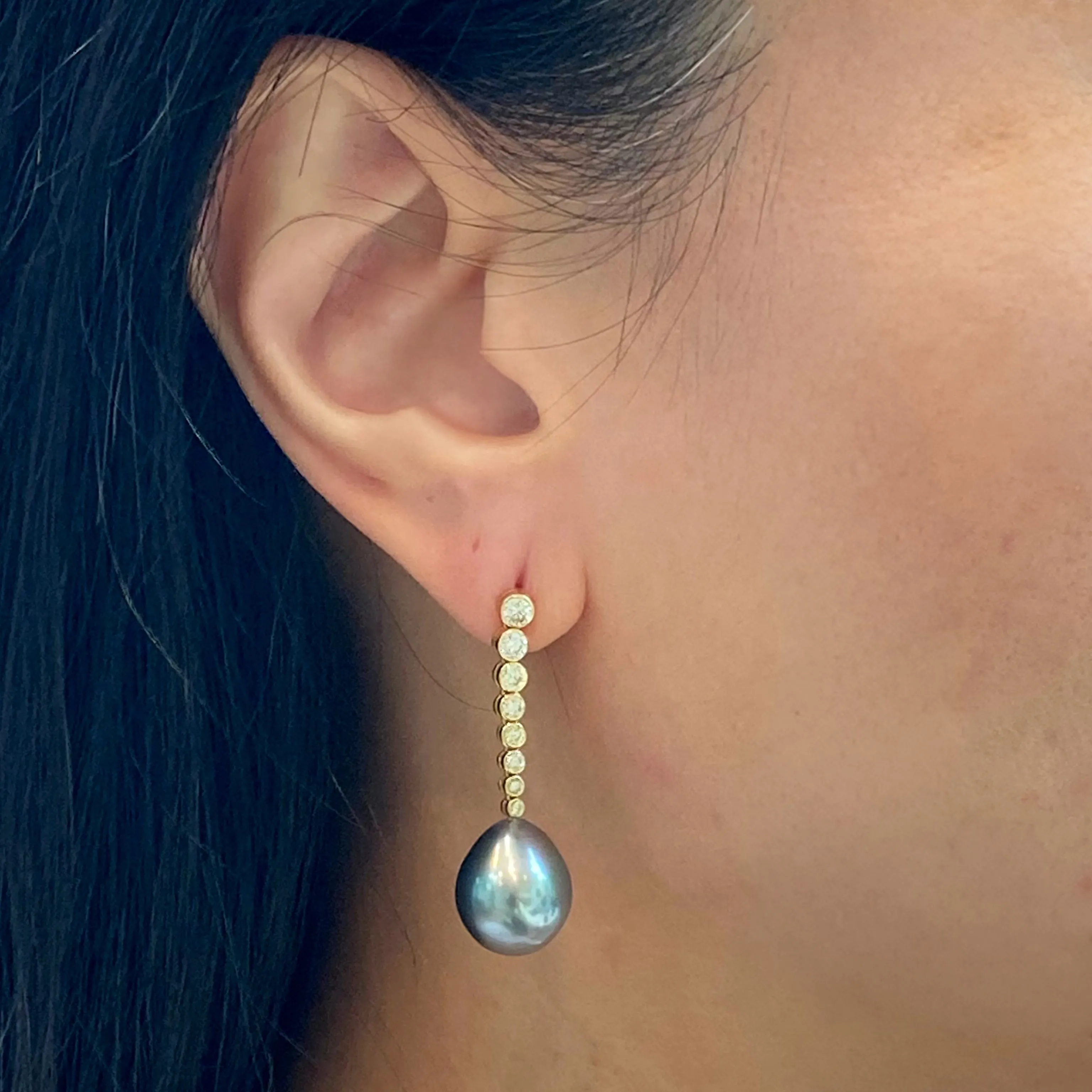 Tahitian Drop Pearl Diamond Earrings