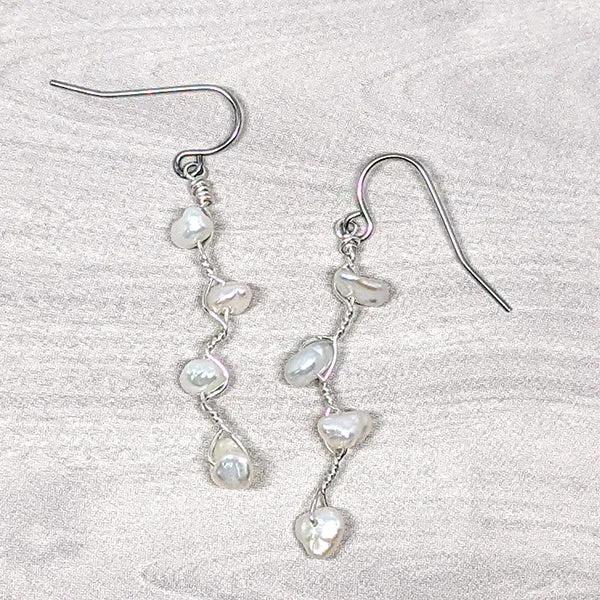 Vines Earrings White Pearl