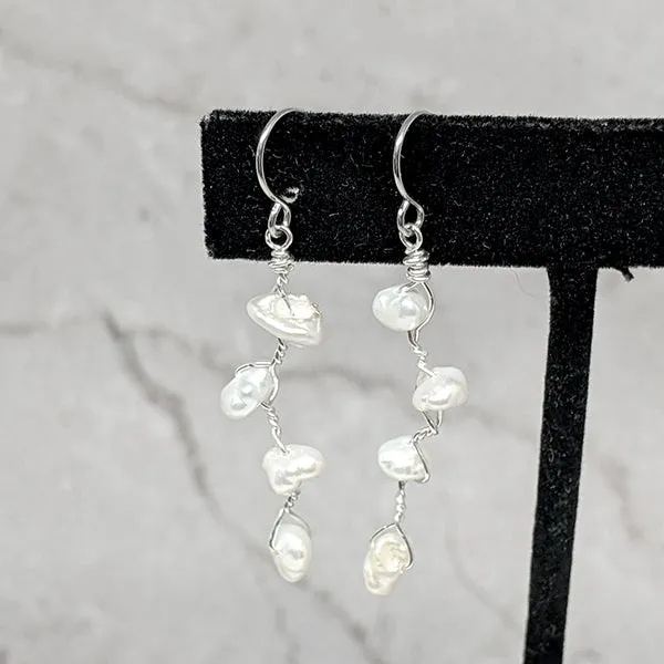 Vines Earrings White Pearl