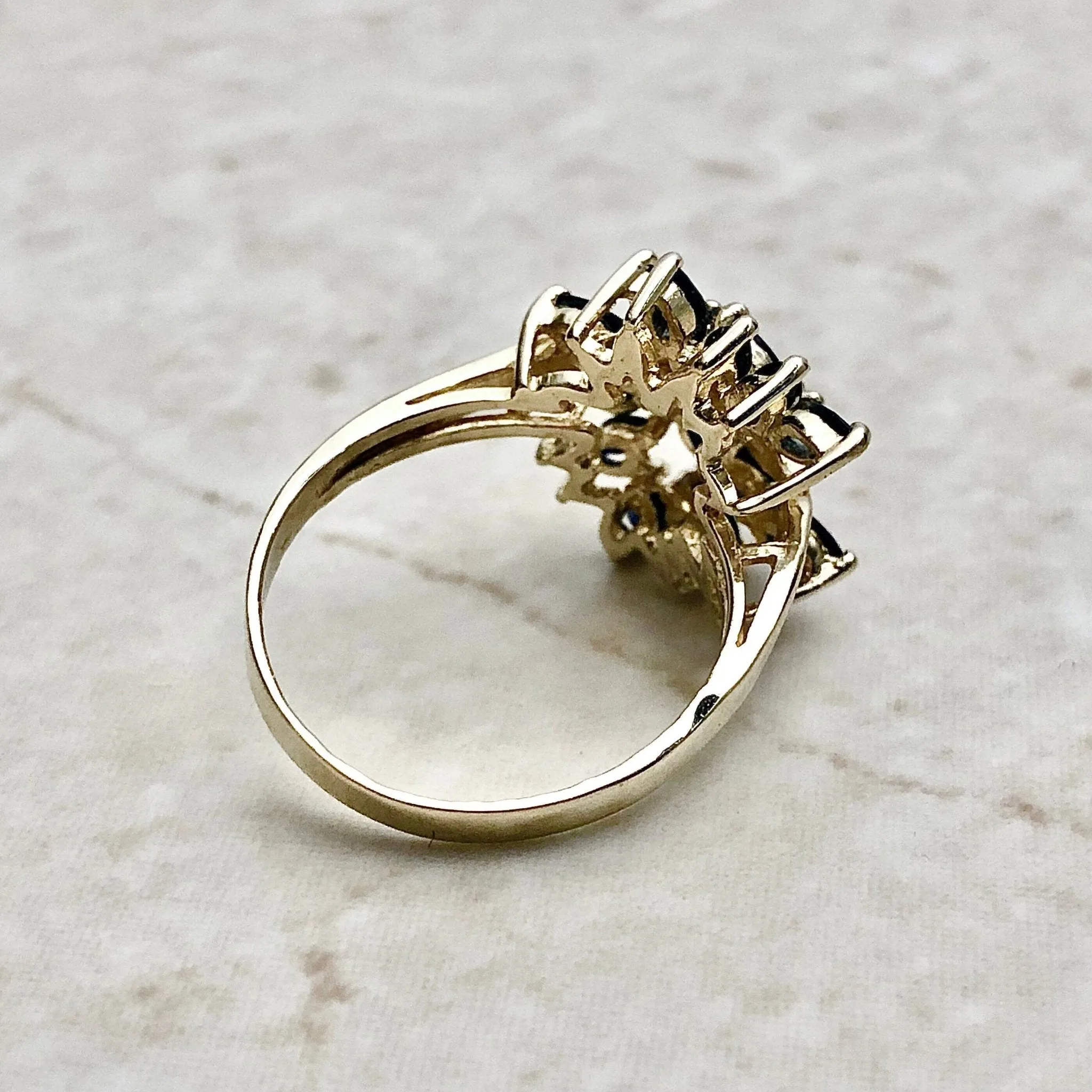 Vintage 14 Karat Yello wGold Sapphire & Diamond Cocktail Ring