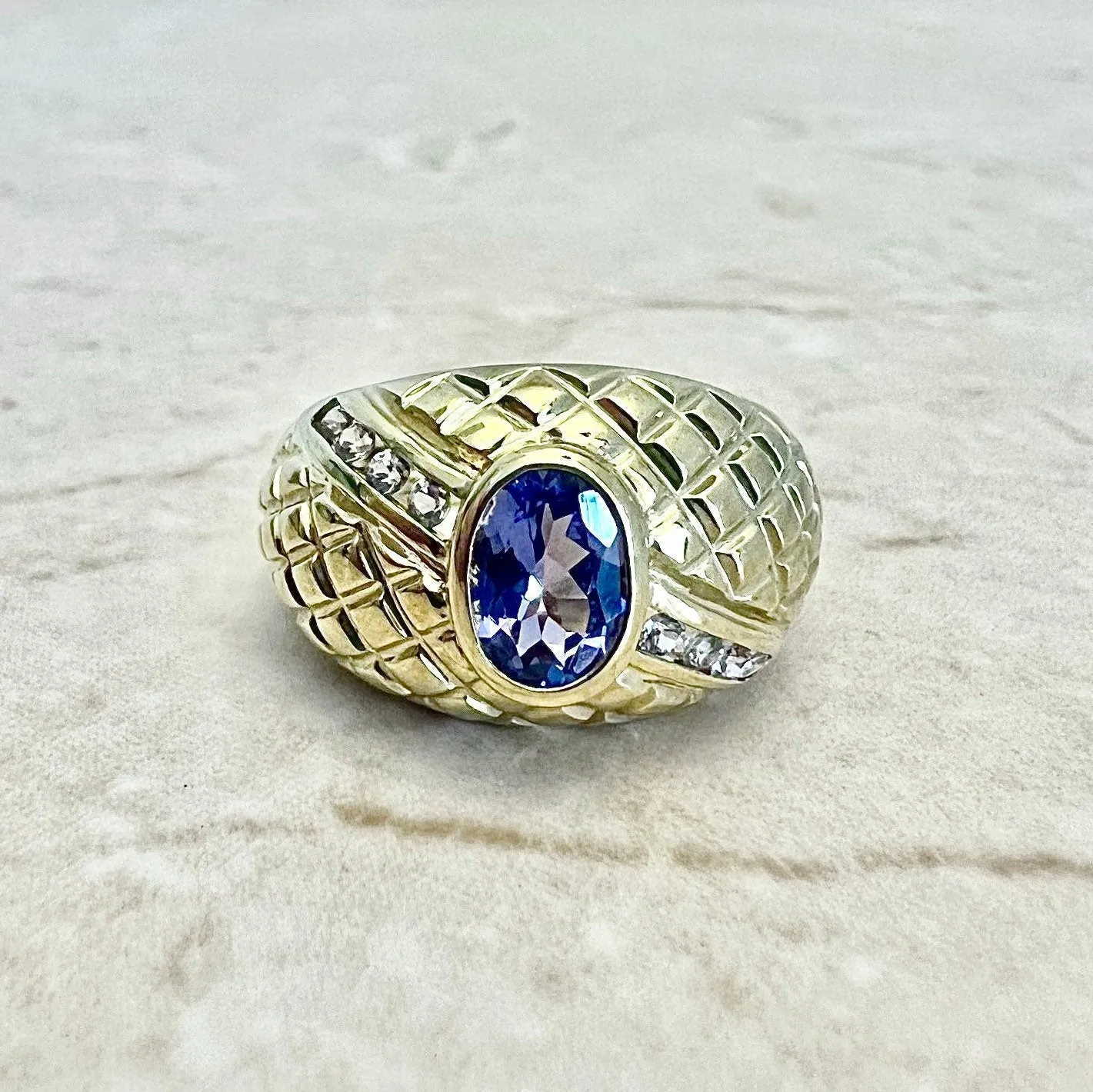 Vintage 14 Karat Yellow Gold Bezel-Set 0.85 Carat Oval Tanzanite & White Topaz Cocktail Ring