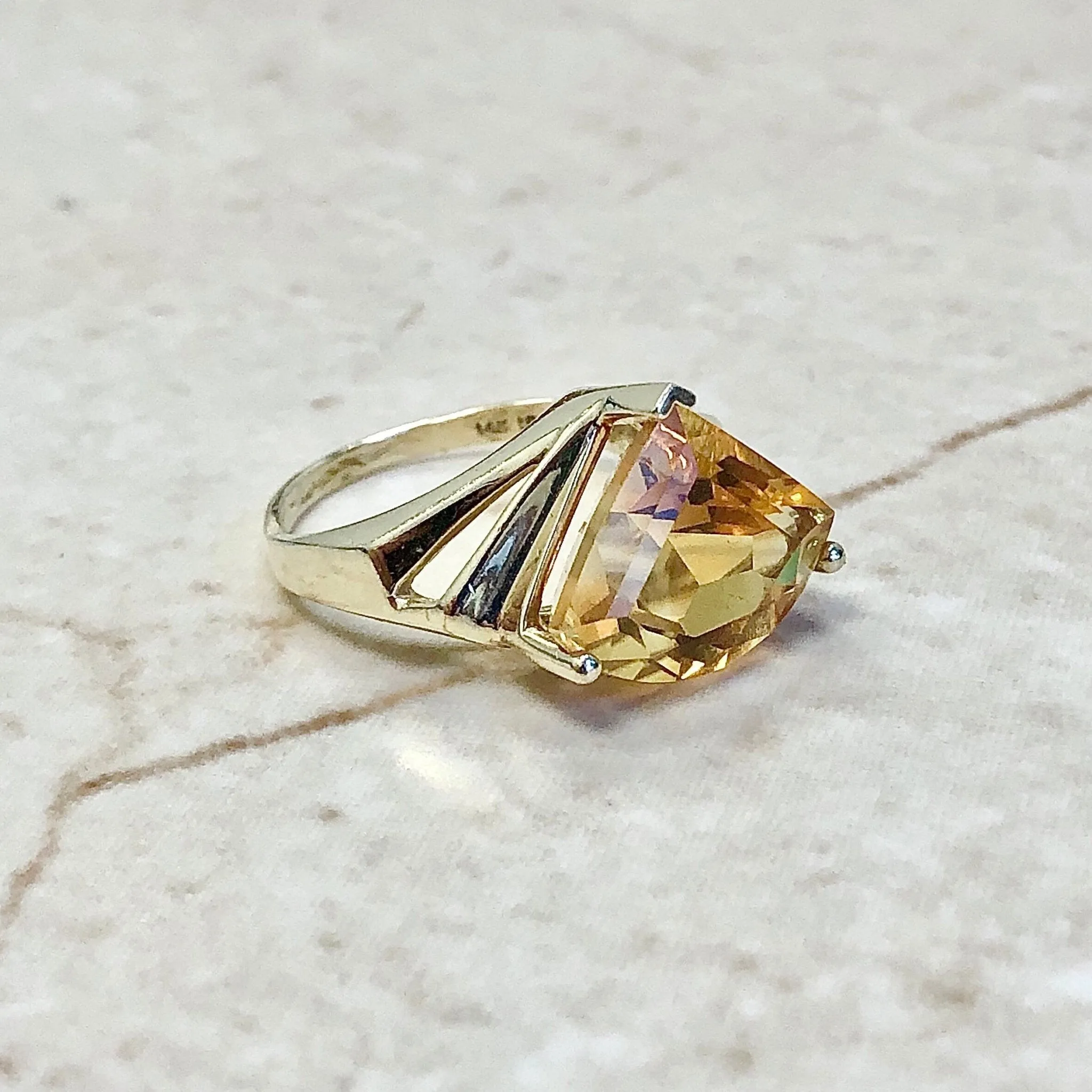Vintage 14 Karat Yellow Gold Citrine Cocktail Ring