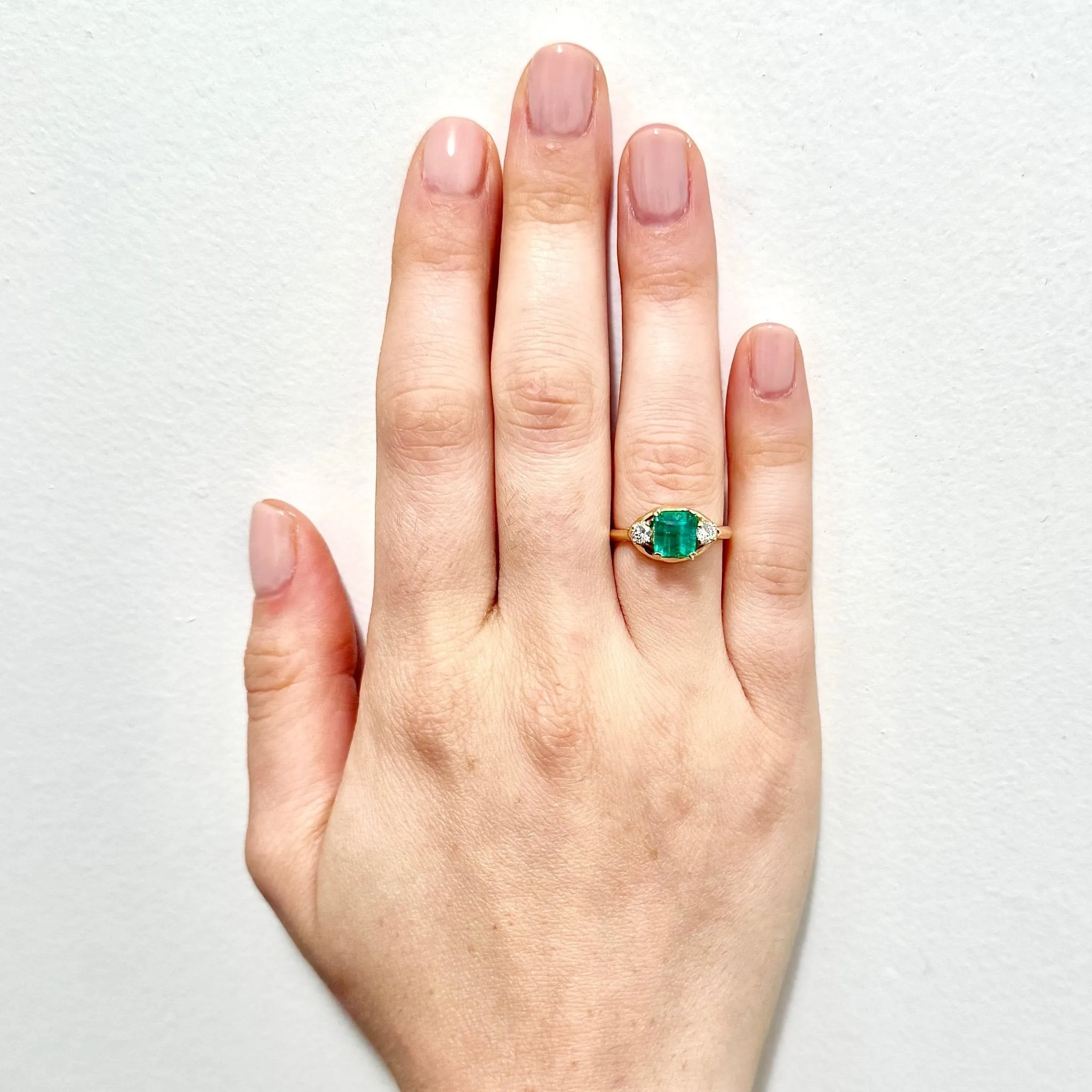 Vintage 14 Karat Yellow Gold Natural Diamond & Emerald 3-Stone Ring