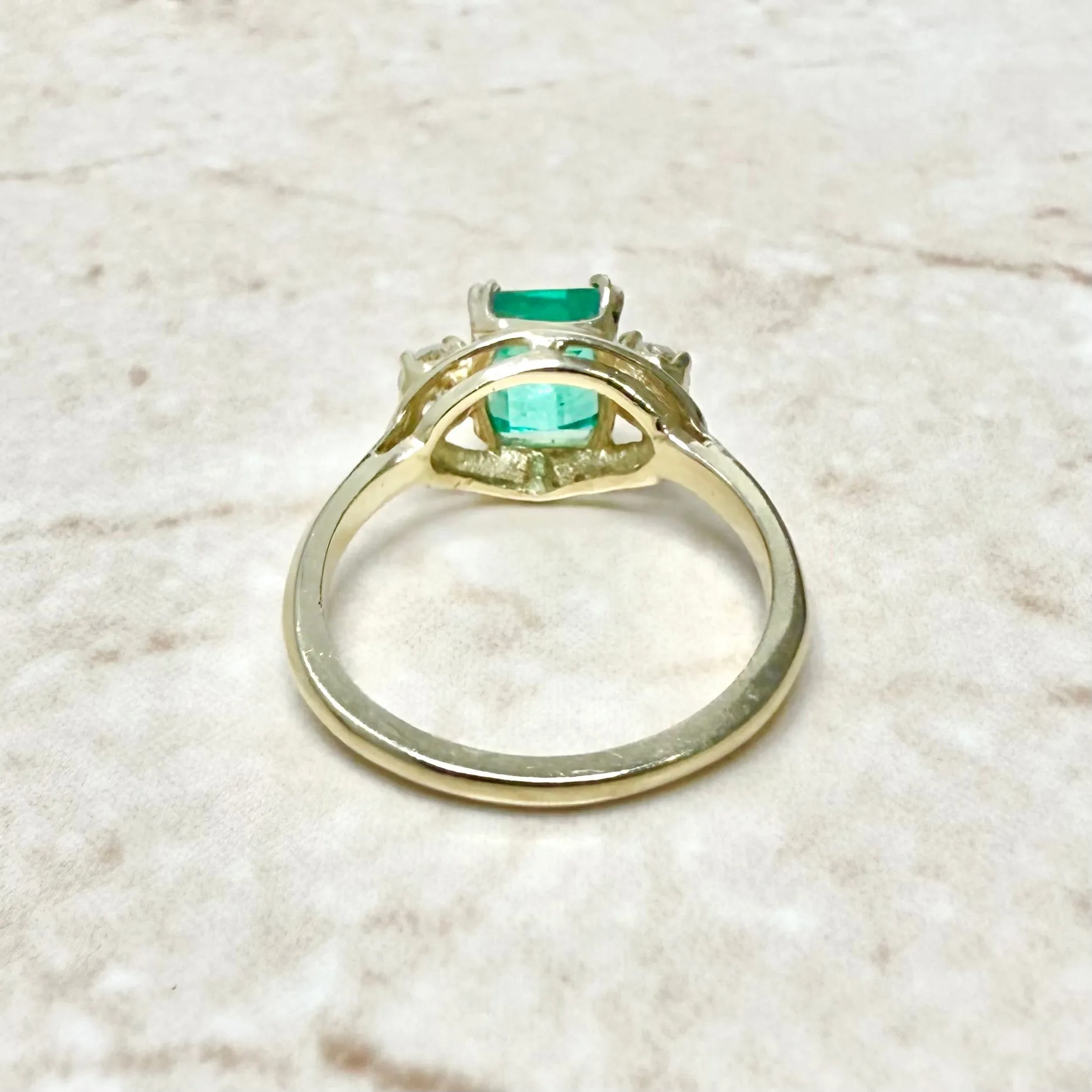 Vintage 14 Karat Yellow Gold Natural Diamond & Emerald 3-Stone Ring