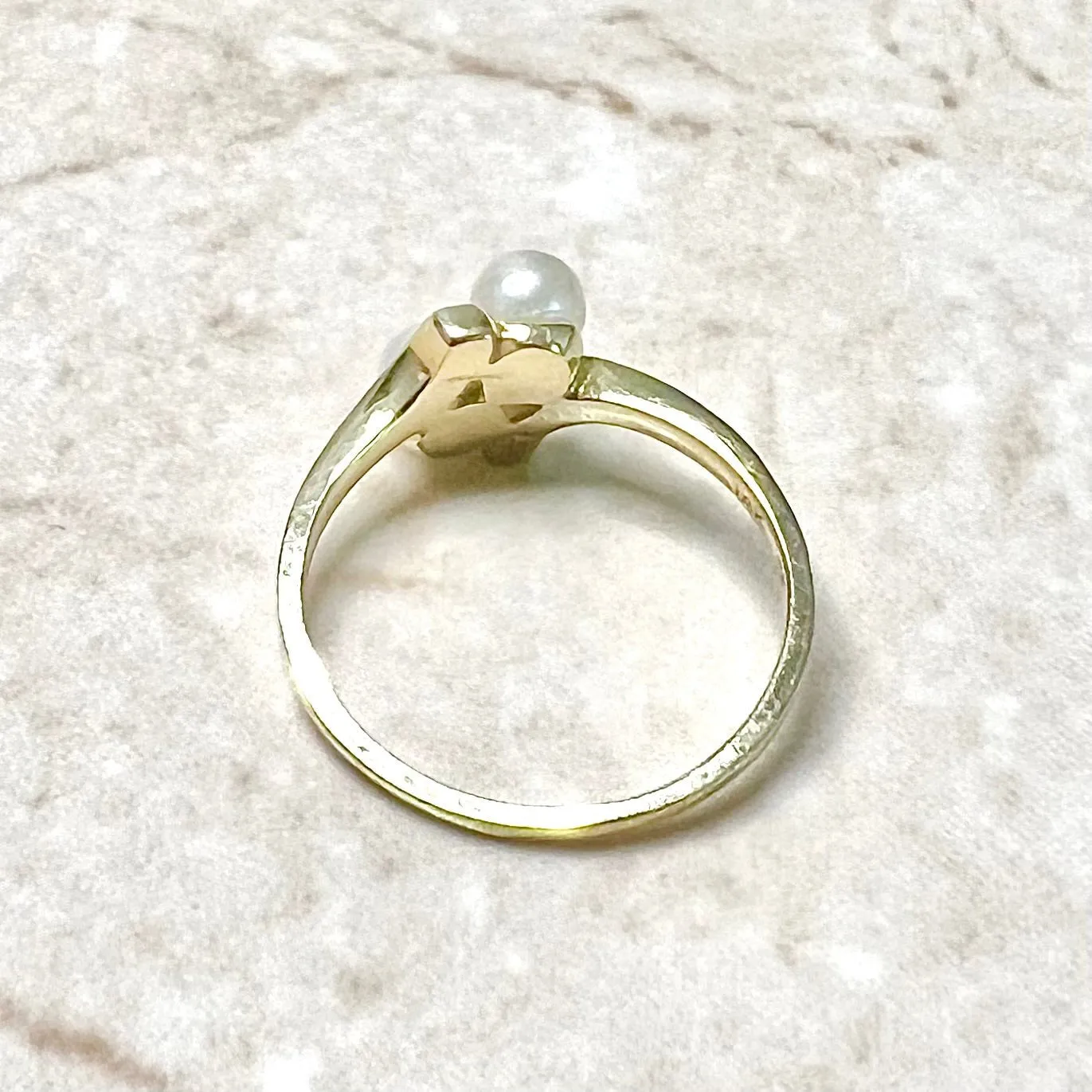 Vintage 14 Karat Yellow Gold Pearl Toi & Moi Ring