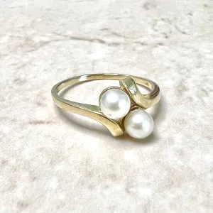 Vintage 14 Karat Yellow Gold Pearl Toi & Moi Ring