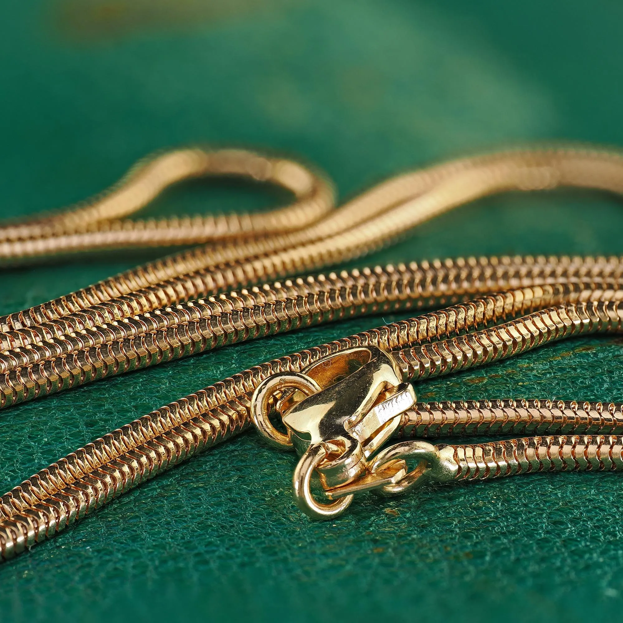 Vintage Estate 14K Yellow Gold Italian Snake Chain Necklace - 19.5 Inches